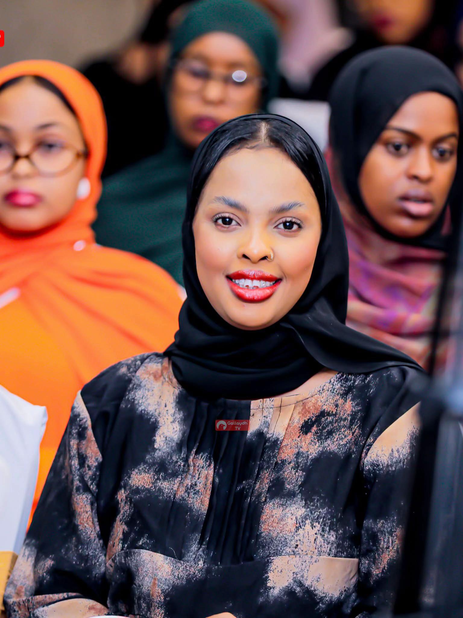 @Fadumo Riyaad