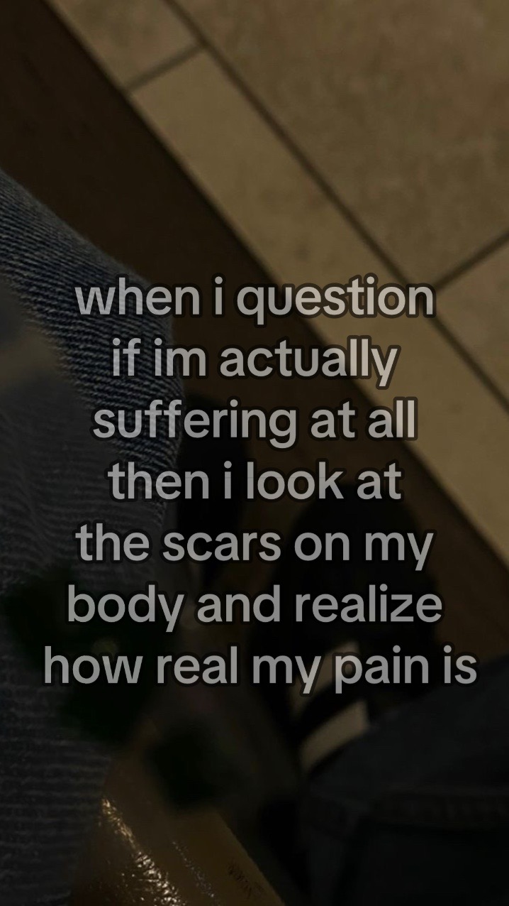 @⃟
