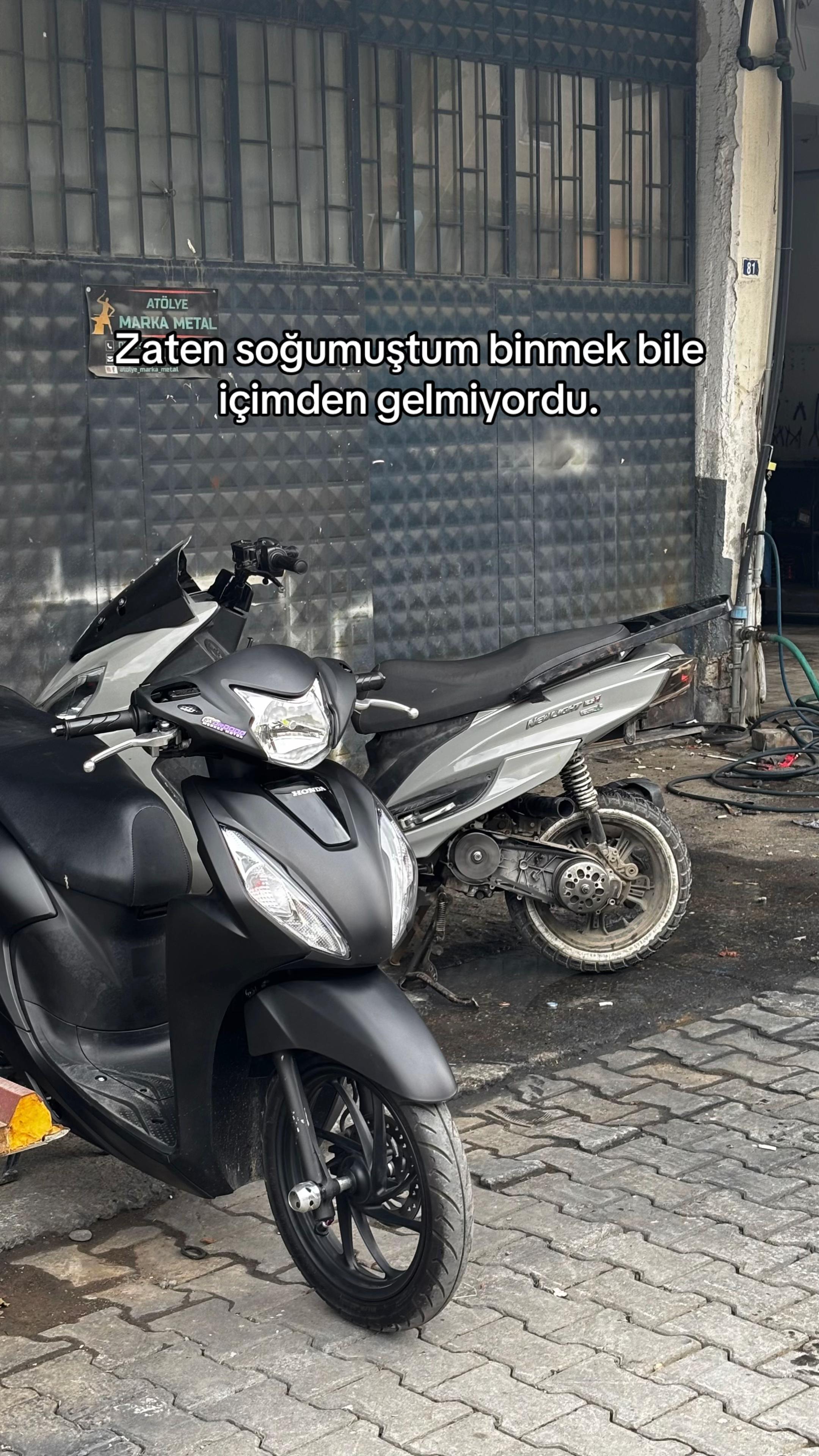 @𝐒𝐓.