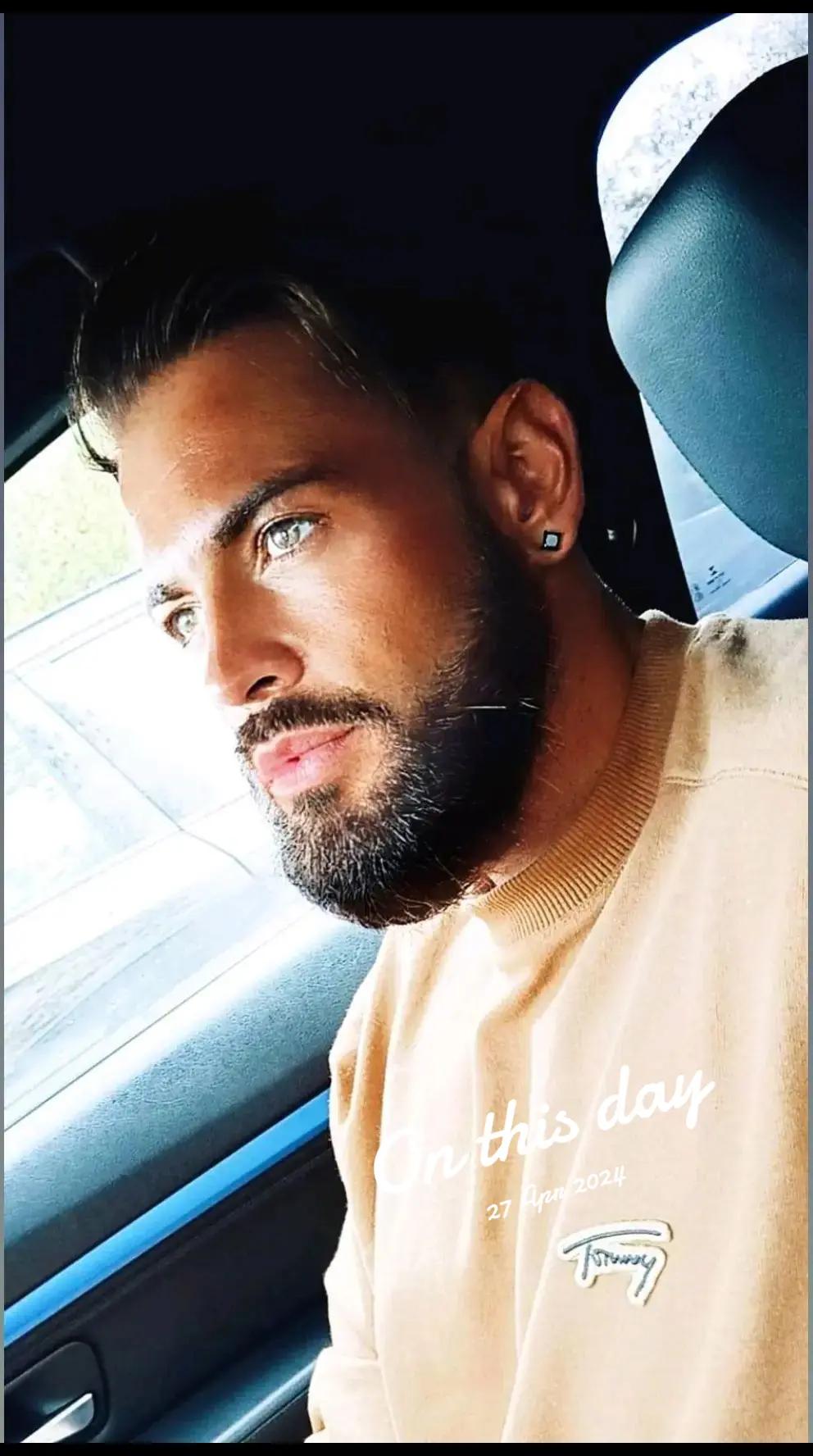 @Chris 🖤👑