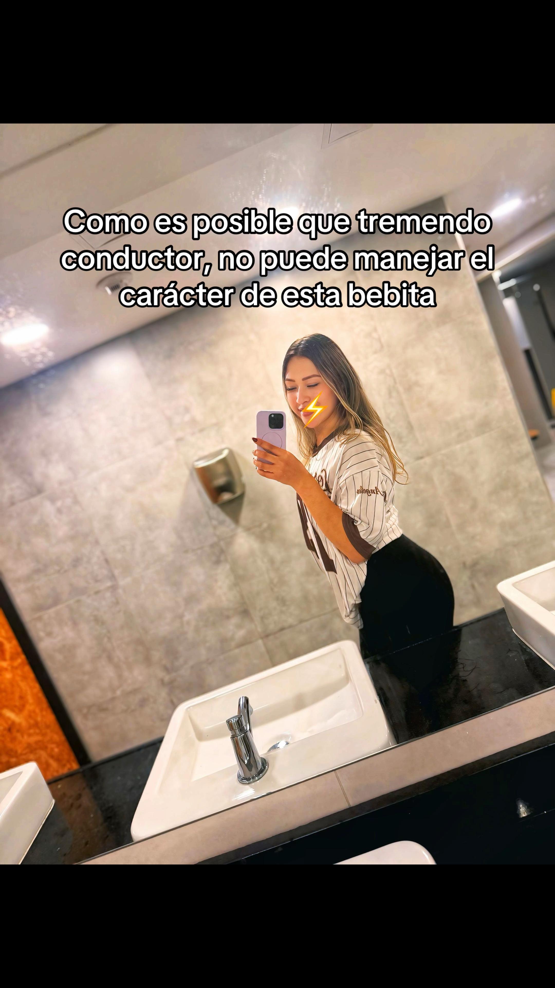 @Paola💫