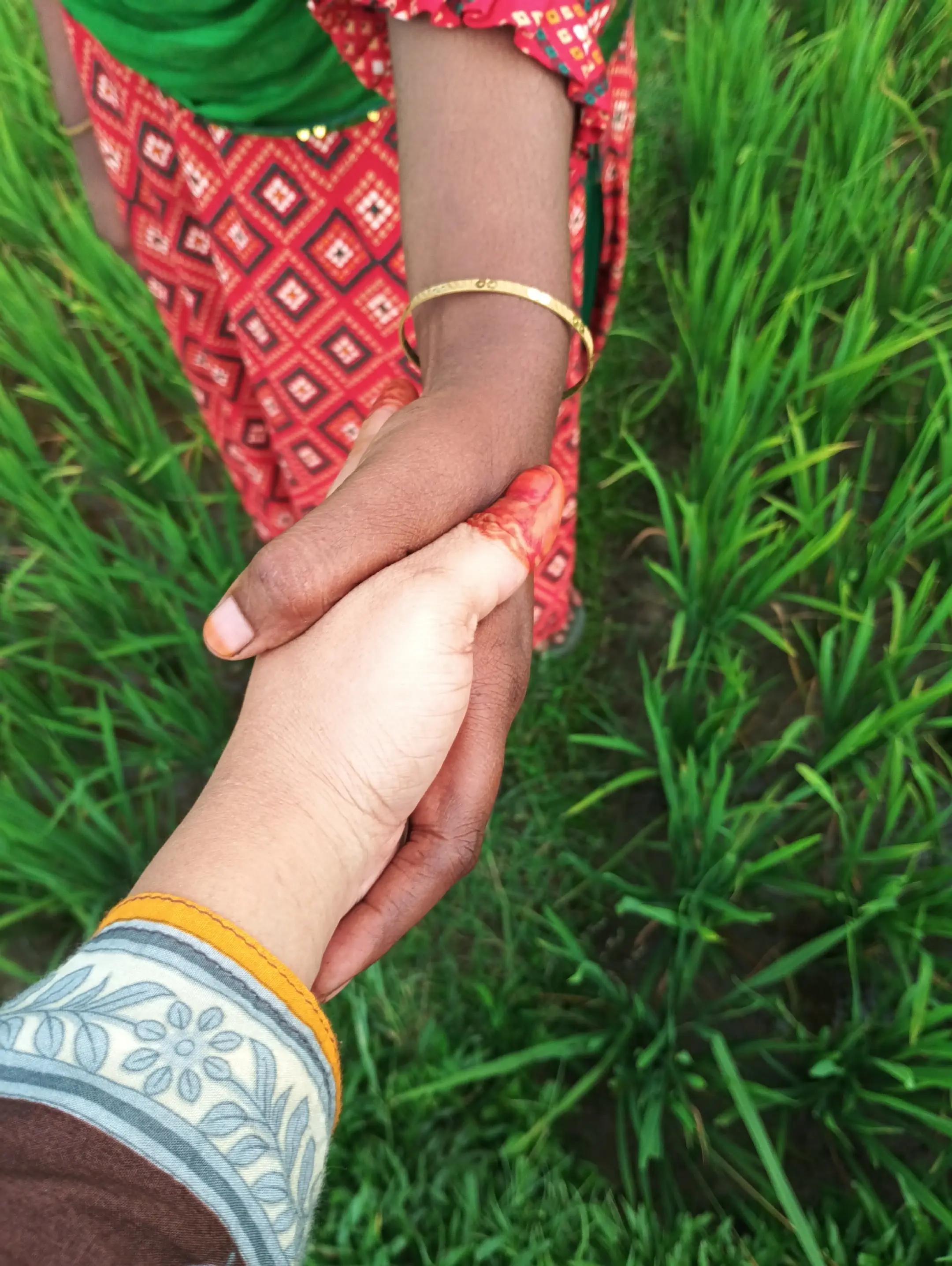 @🥰 মা-বাবার রাজকন্যা 🥰