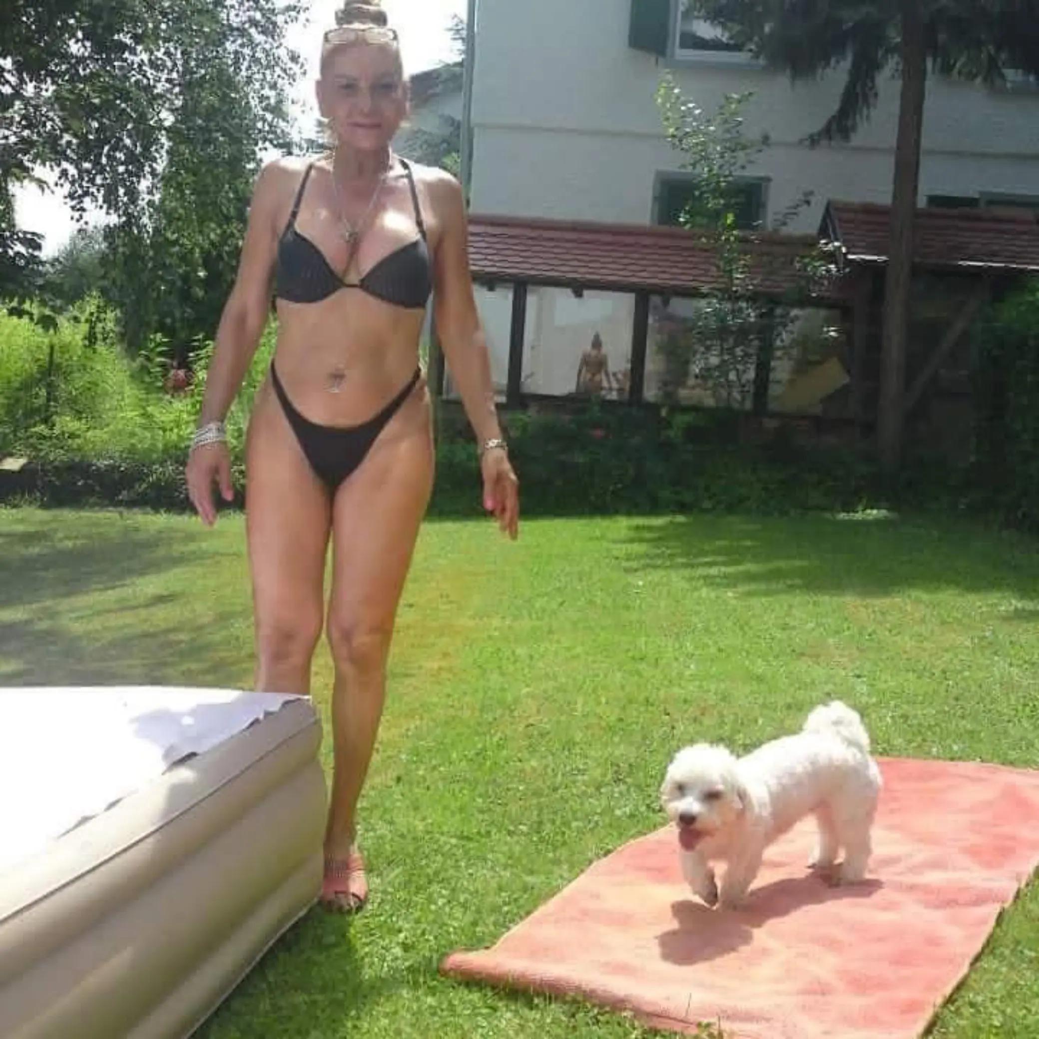 @💋🇨🇭🎁SELMA HINISLIOGLU🎁🎉