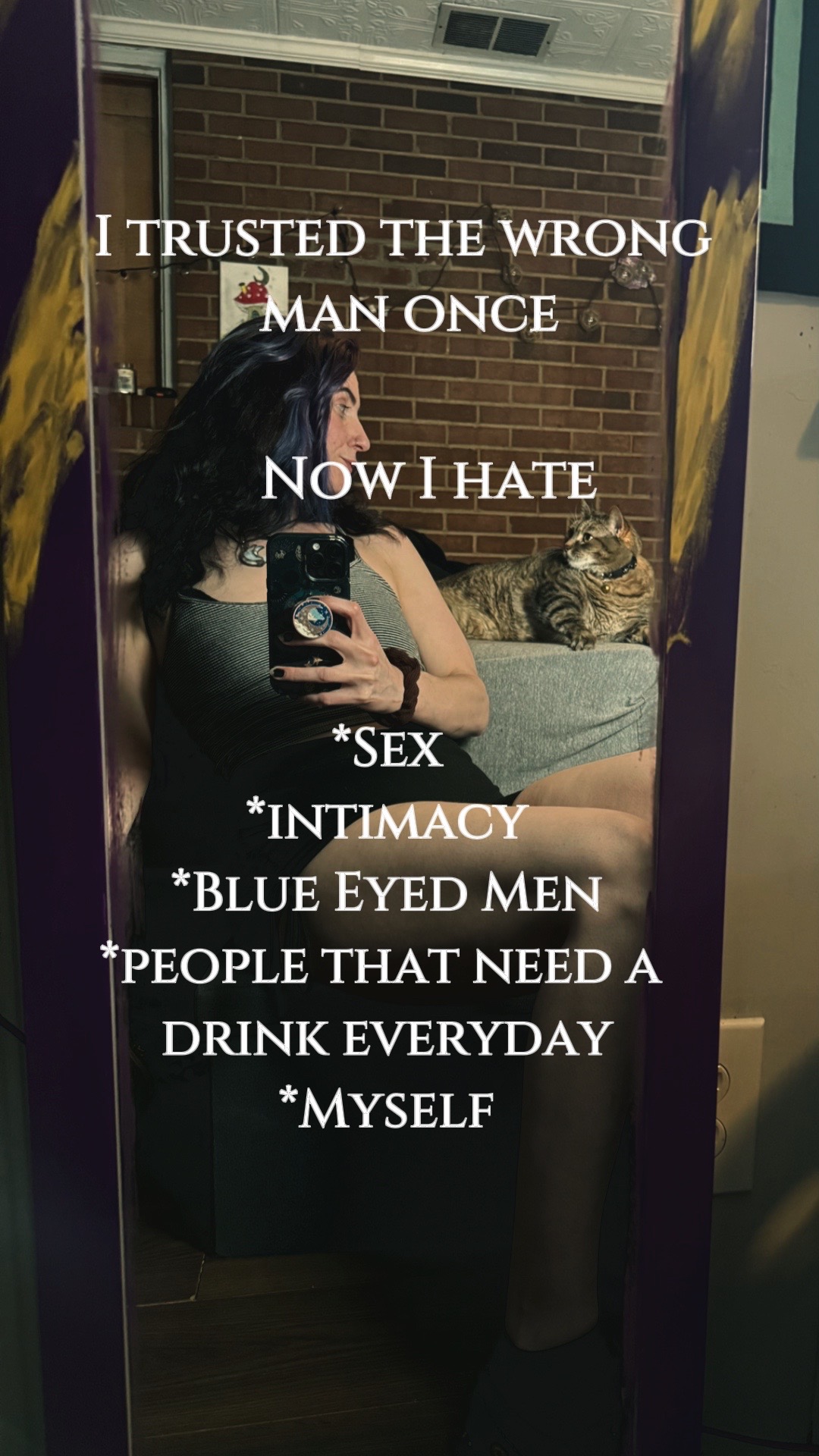 @crybbymoon999