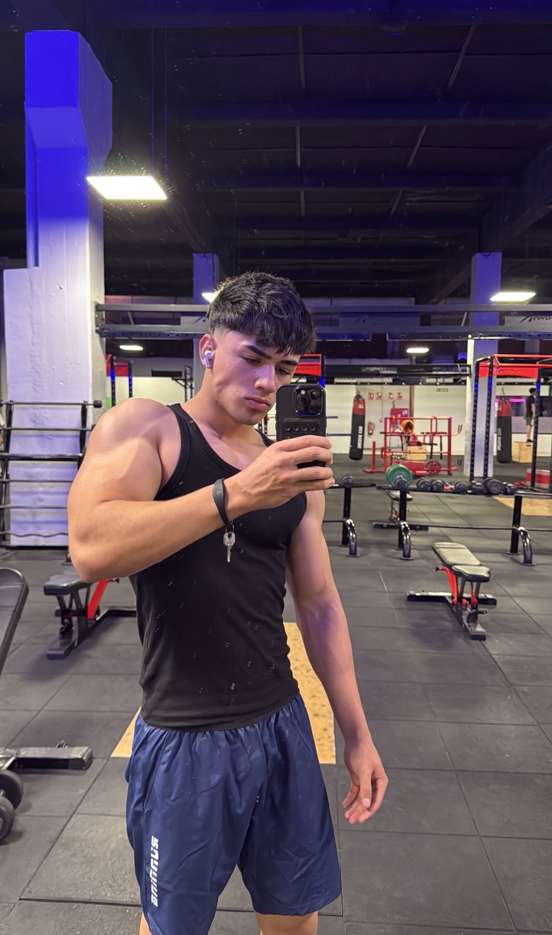 @Chicos Hot 🇦🇷🇪🇸🔥