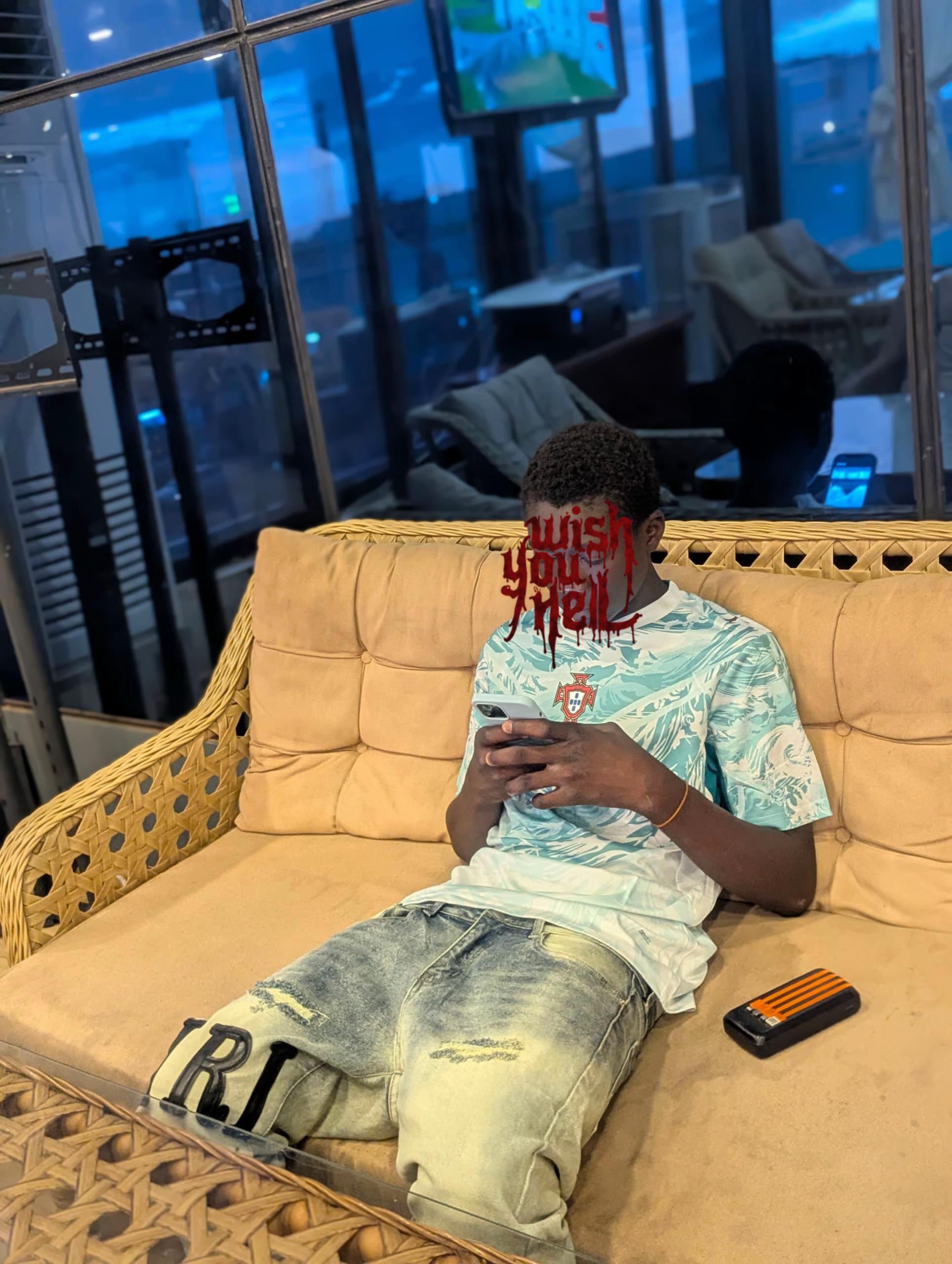@Ronel 🏝️💨🩸