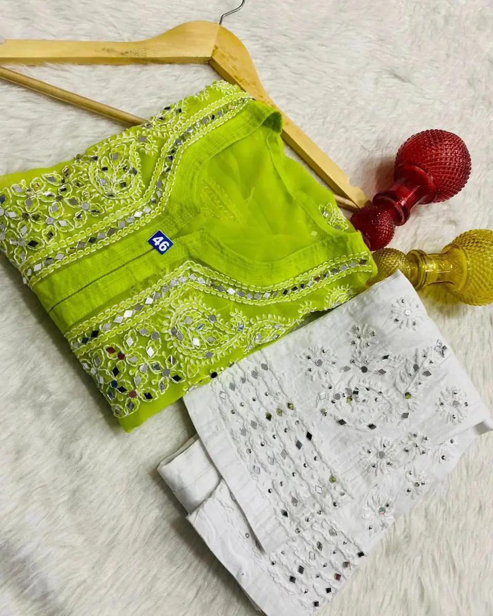 @Chikankari Kurthi