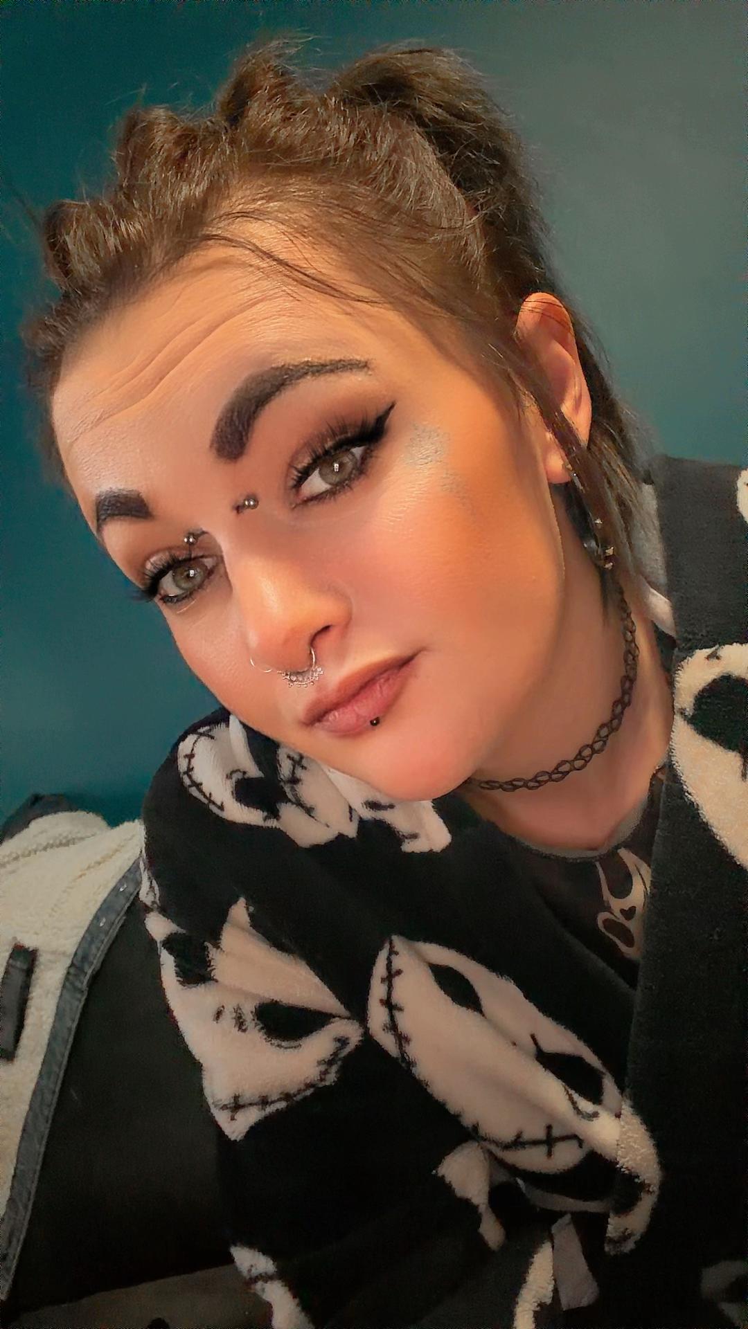 @𝓕𝓮𝓻𝓪𝓵 𝓹𝓲𝔁𝓲𝓮𝓮𝓮