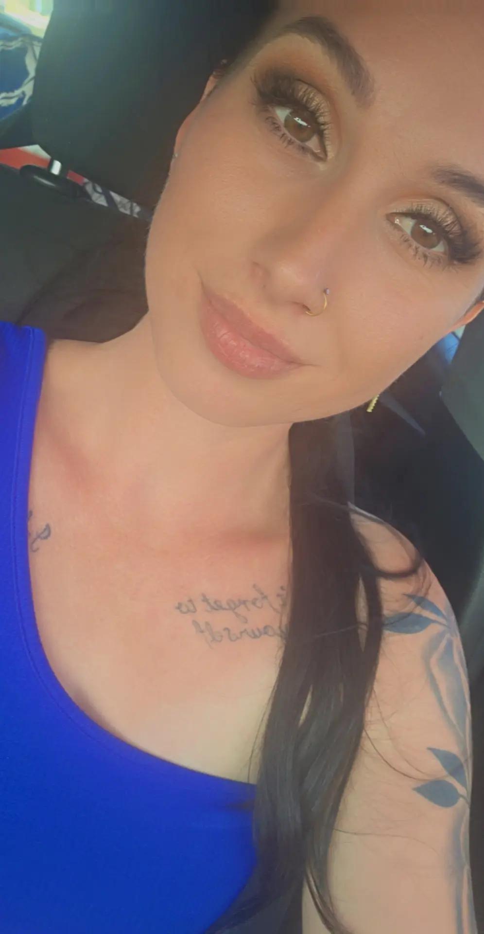 @Queen Megan Paradis ๐