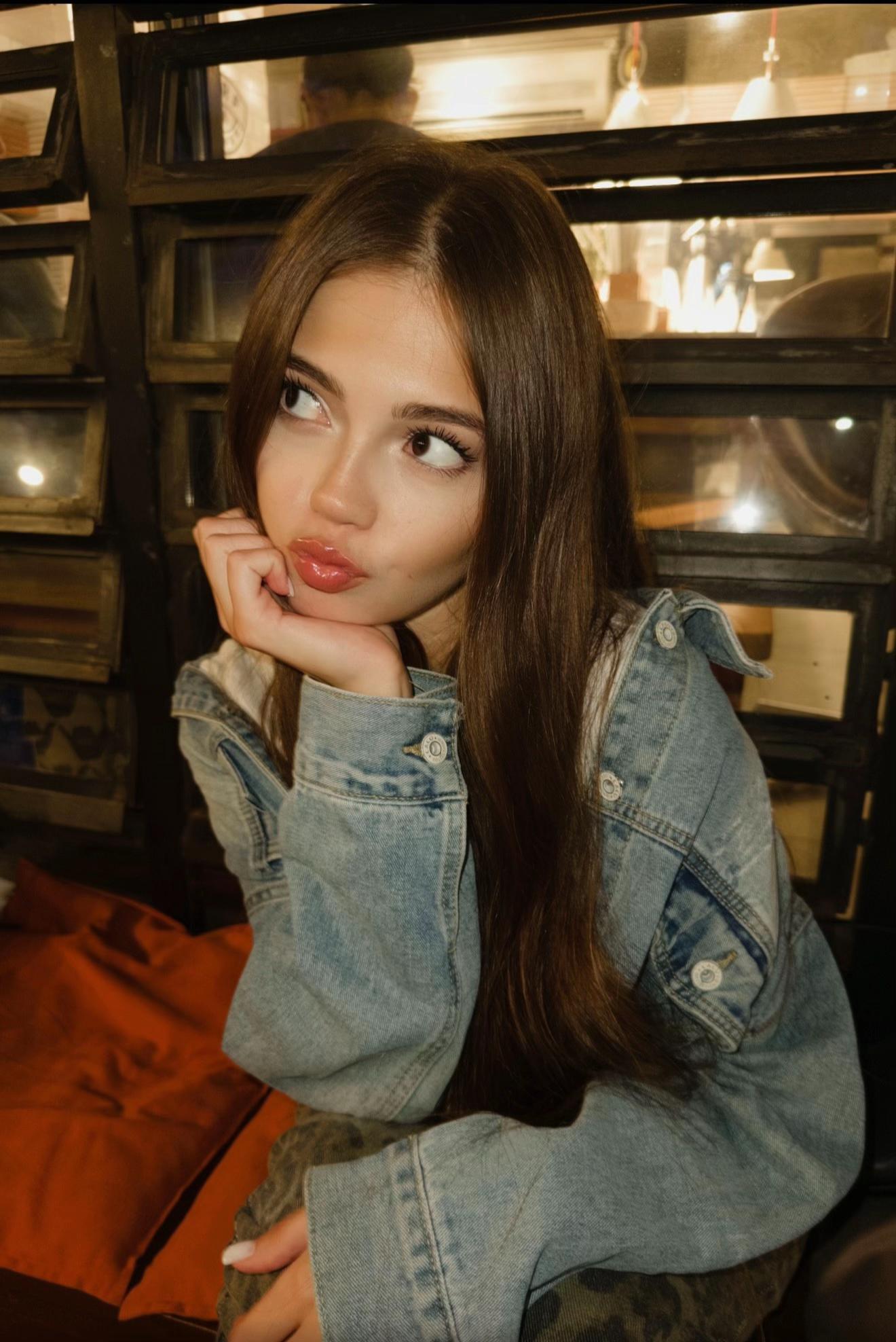 @Nastya🧸
