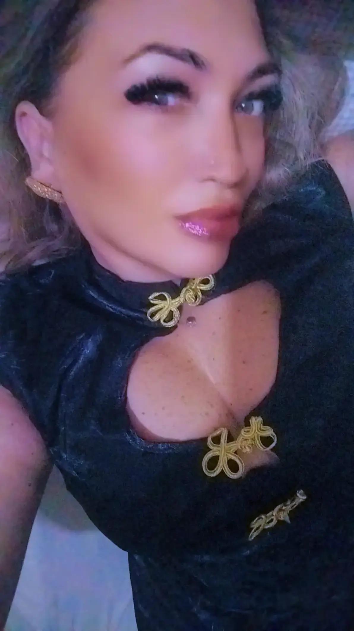 @Titty