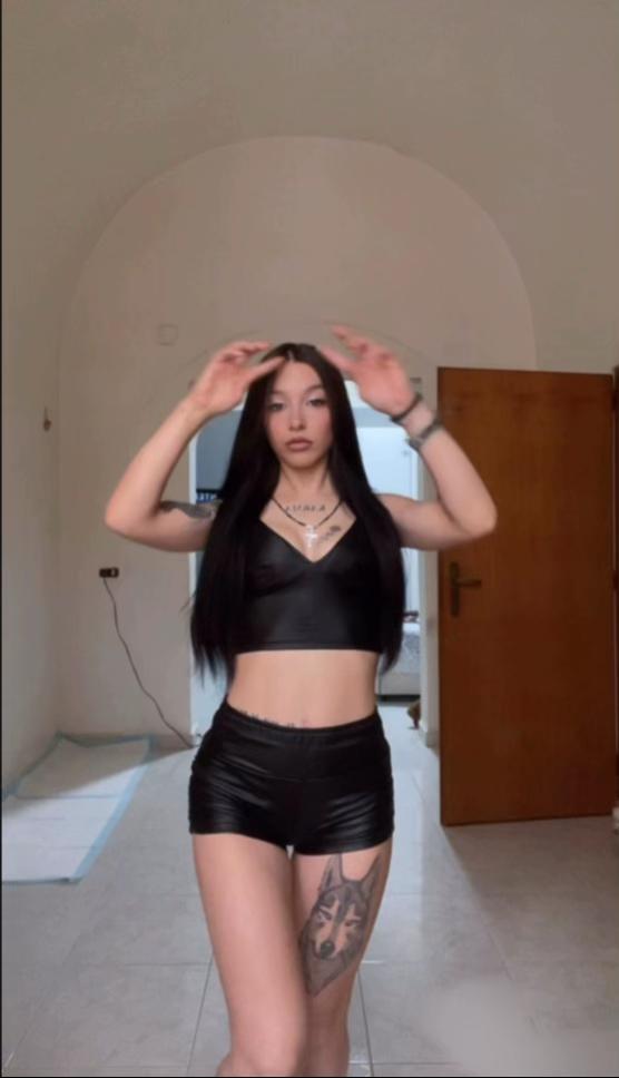 @Mary🐺🌹