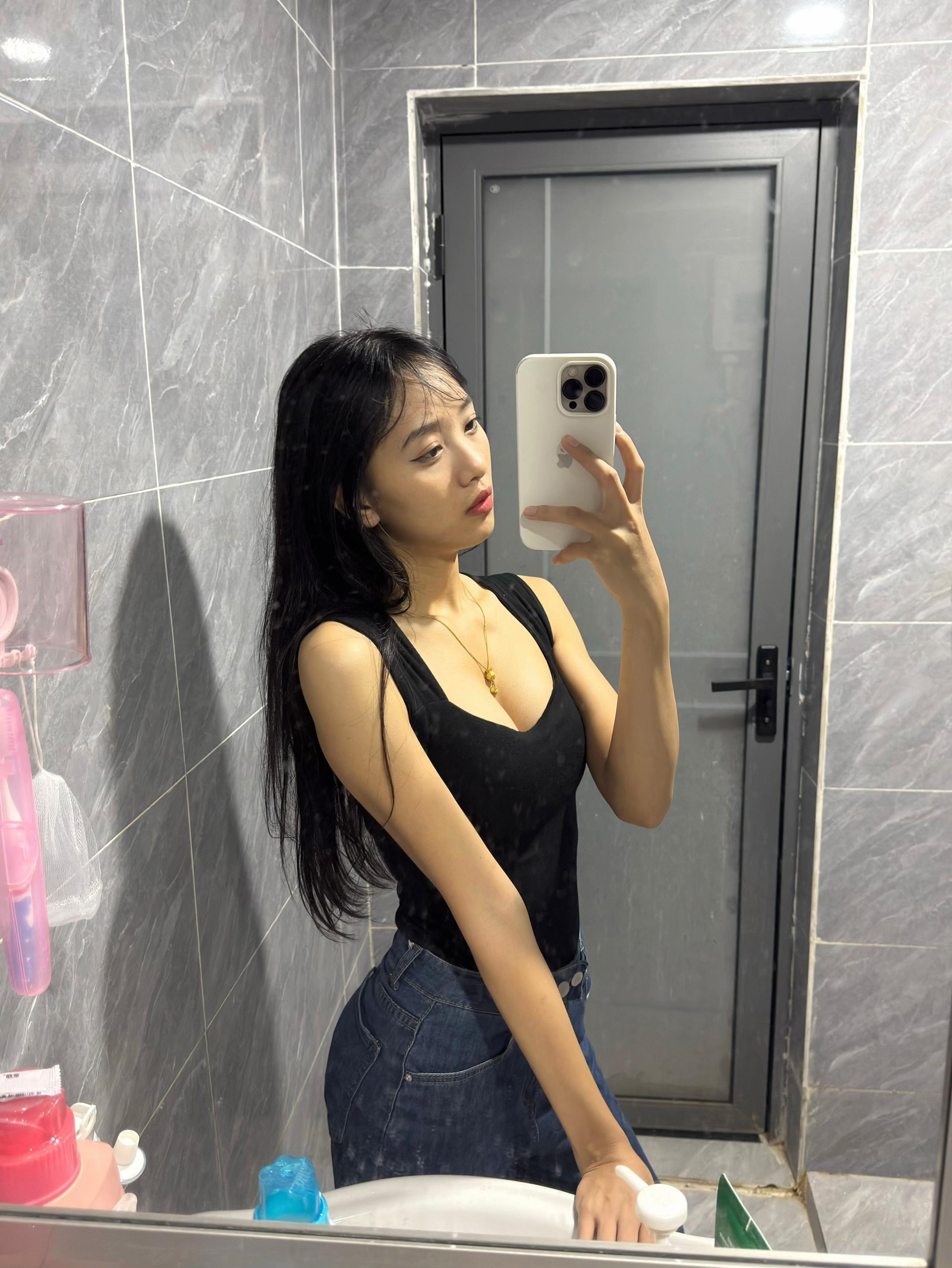 @依琳很调皮🤑
