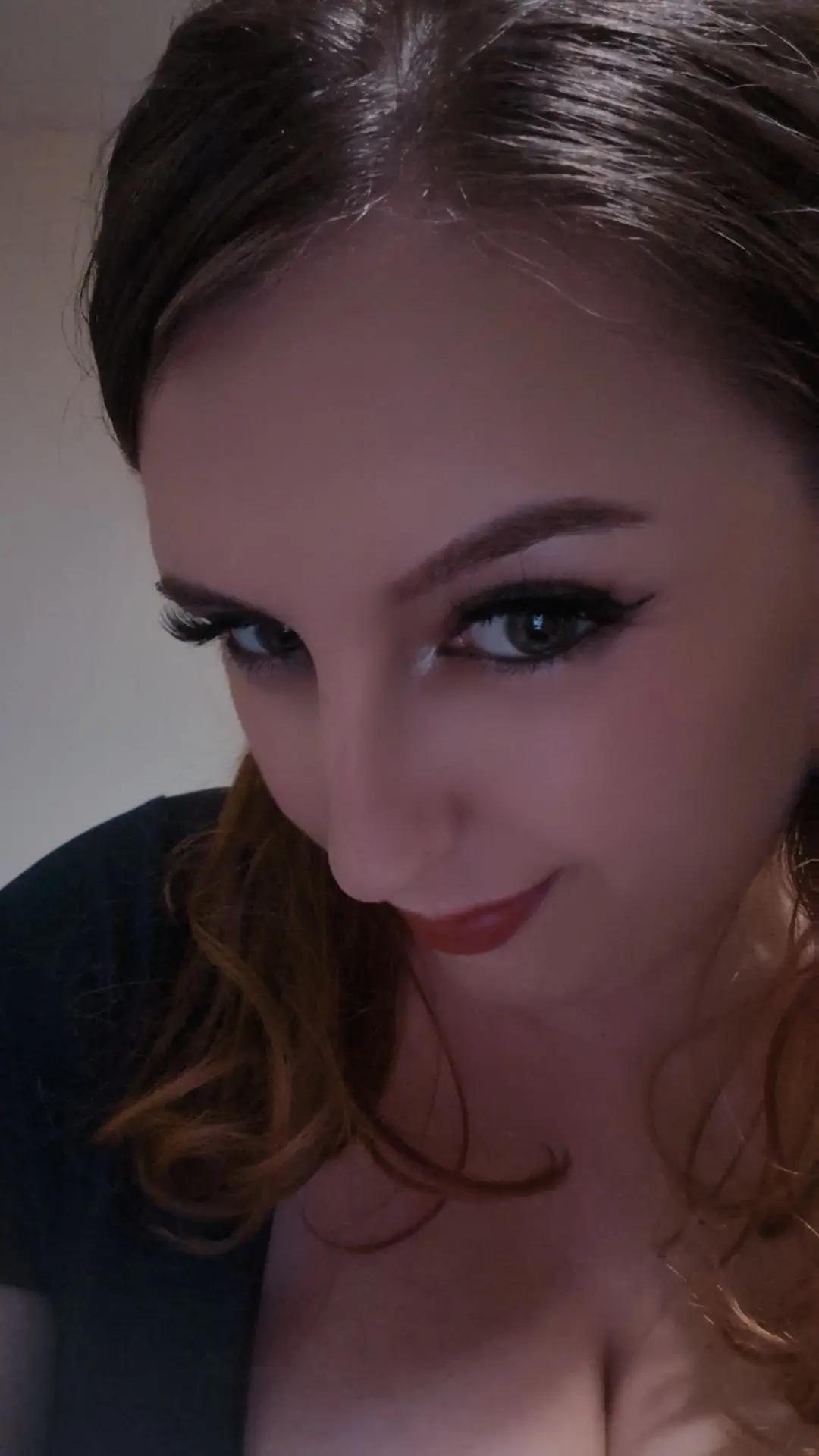 @TeeTalia<3