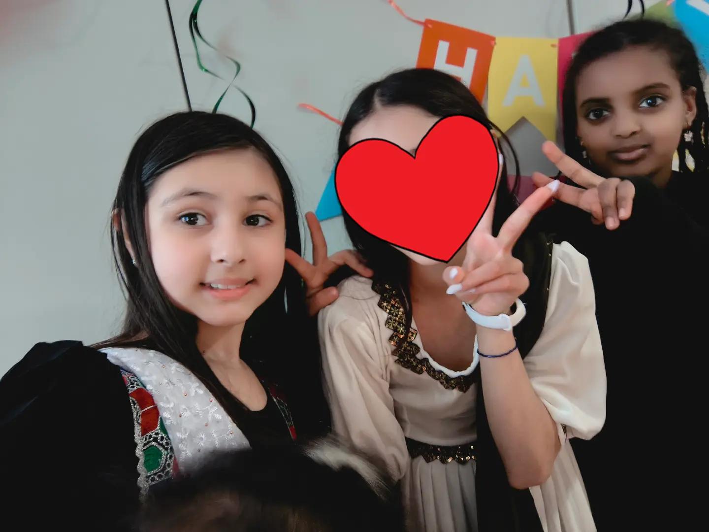 @hina@123