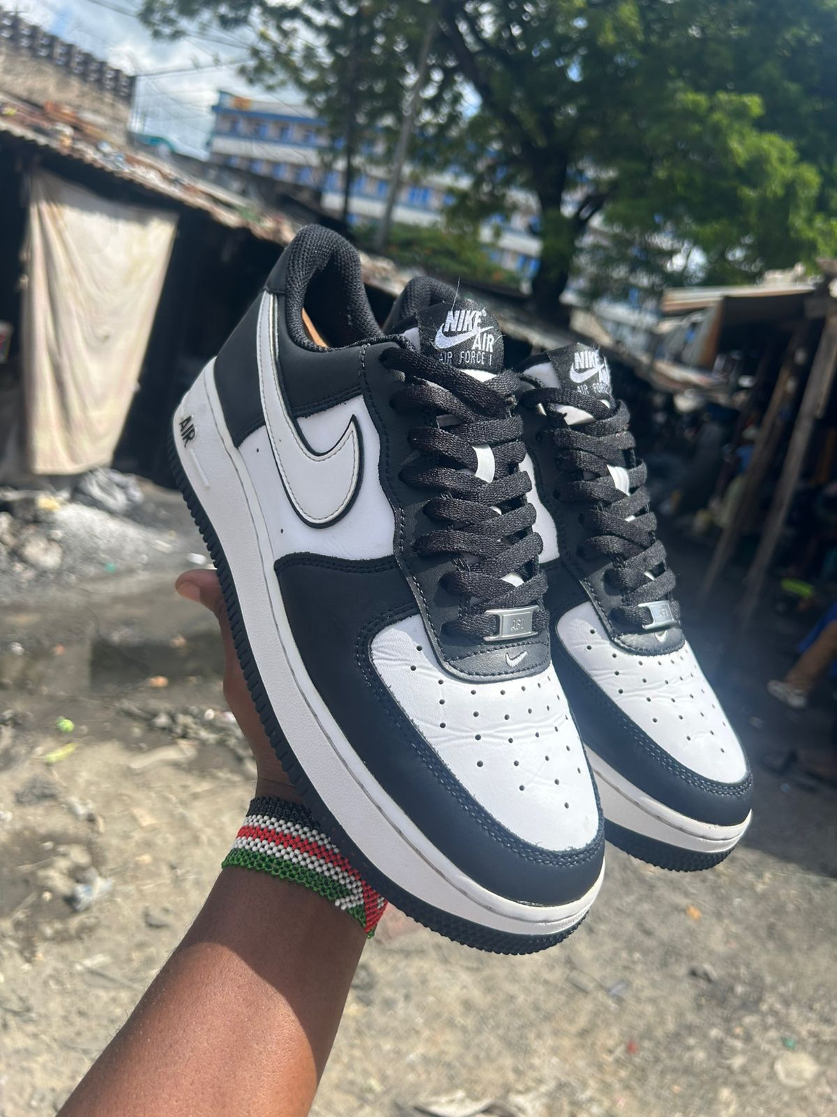 @jarulygotsneakers