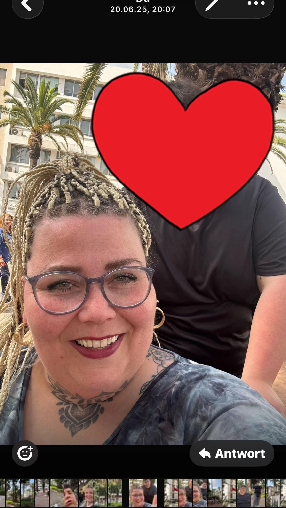 @Queen4ever1985 🎗️🎀