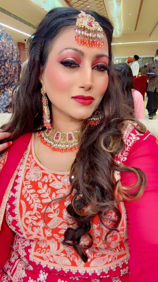 @AsliSona