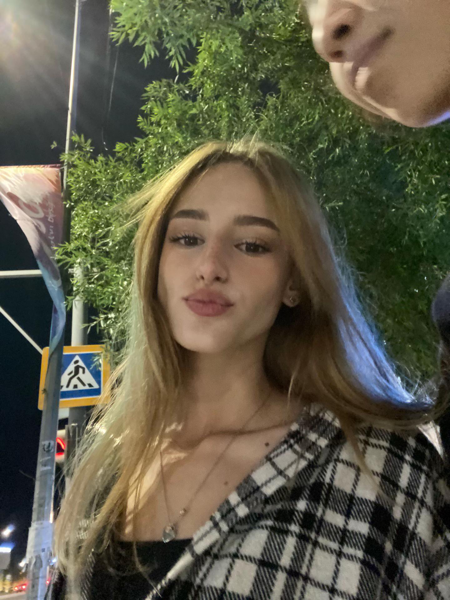 @gs.