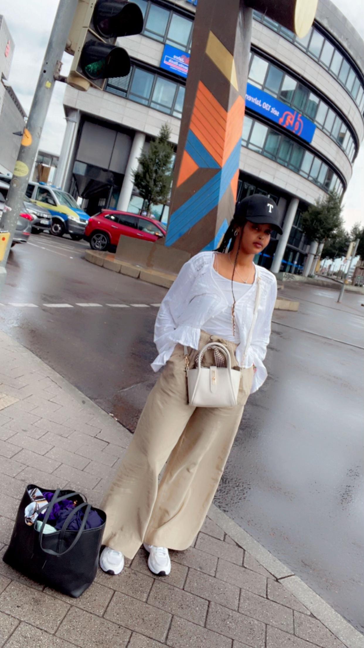 @Sitey manogto 🦋🇩🇪🇸🇱