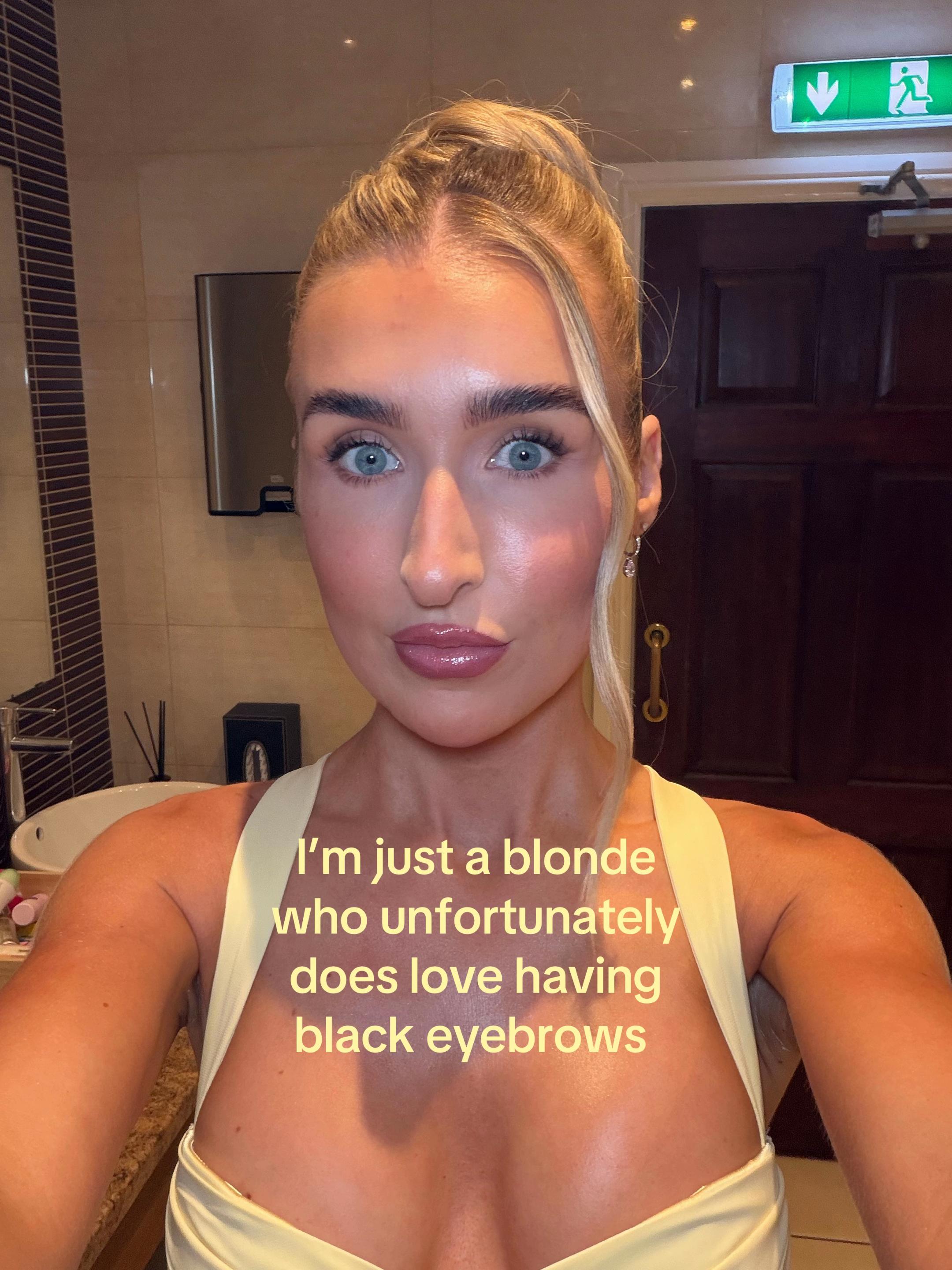 @Courtney | Brow Artist ✨🪞🤍🧋