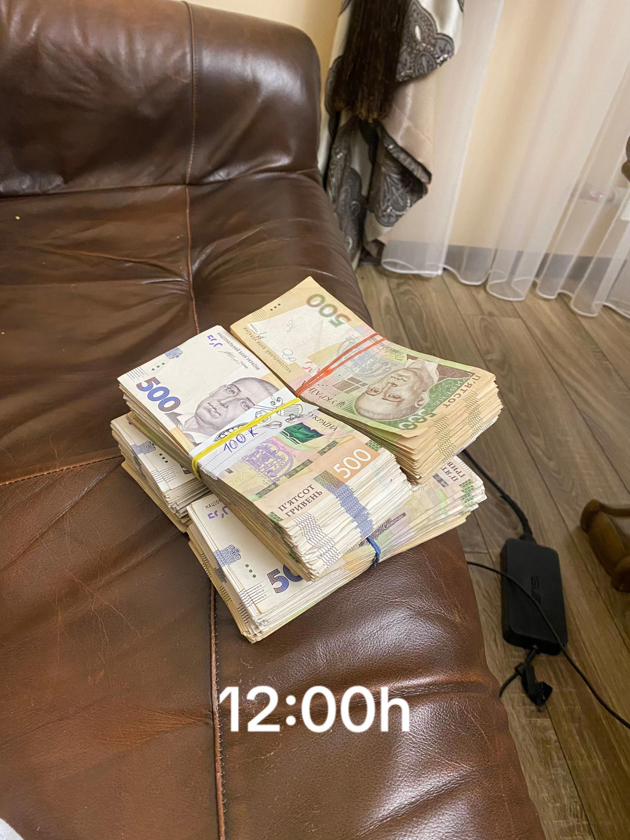 @Богдан Дацький123