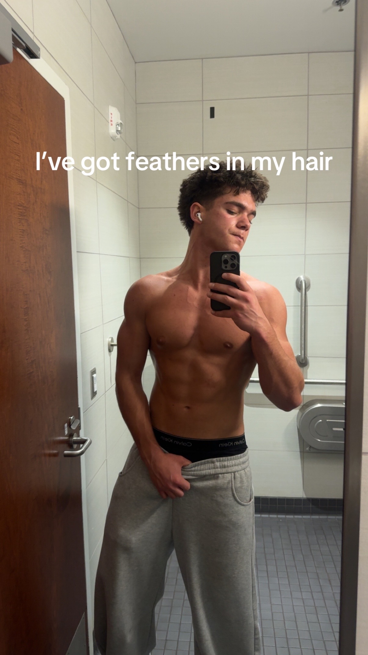 @kmaxx