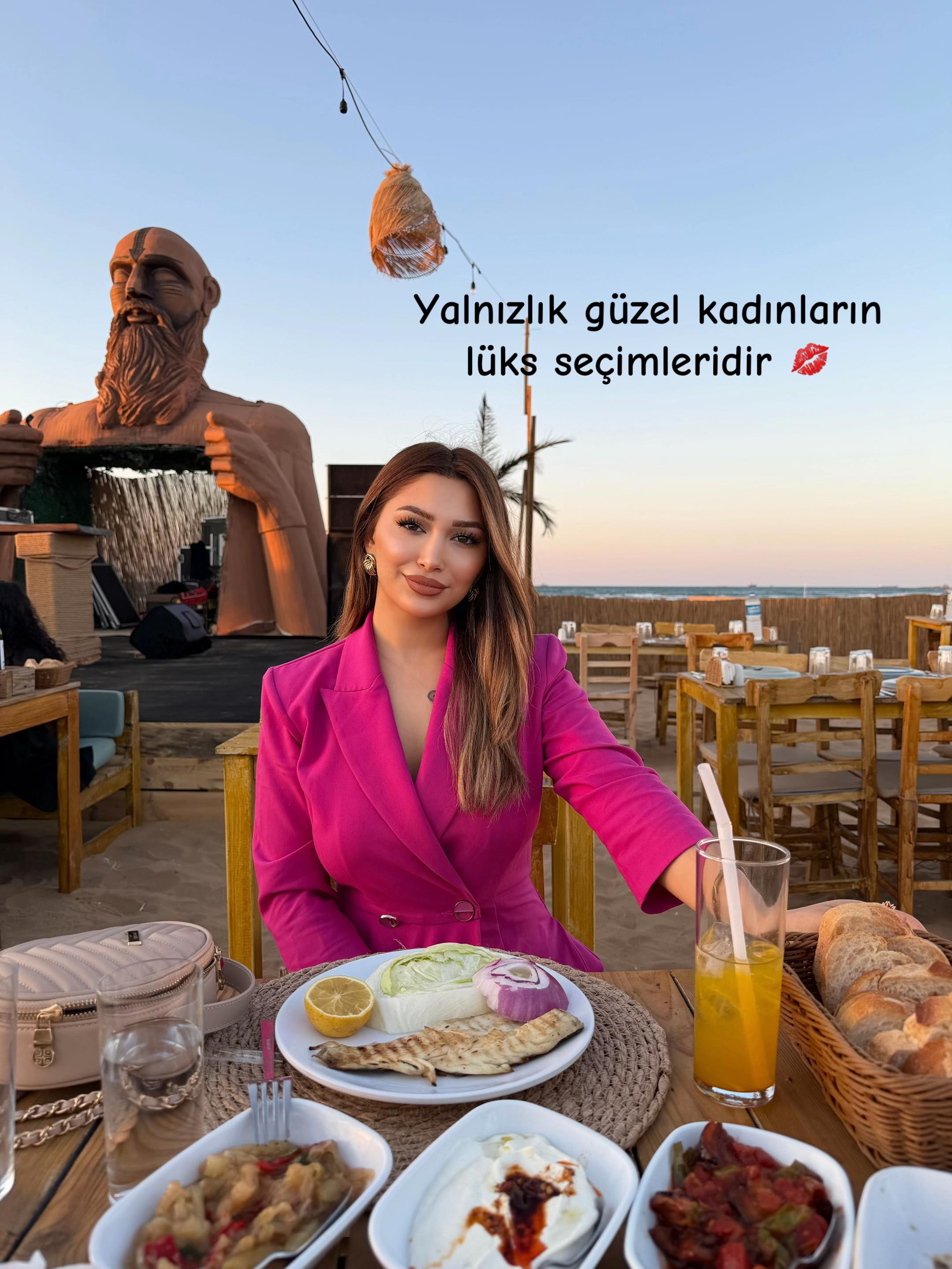 @hazal_demir_