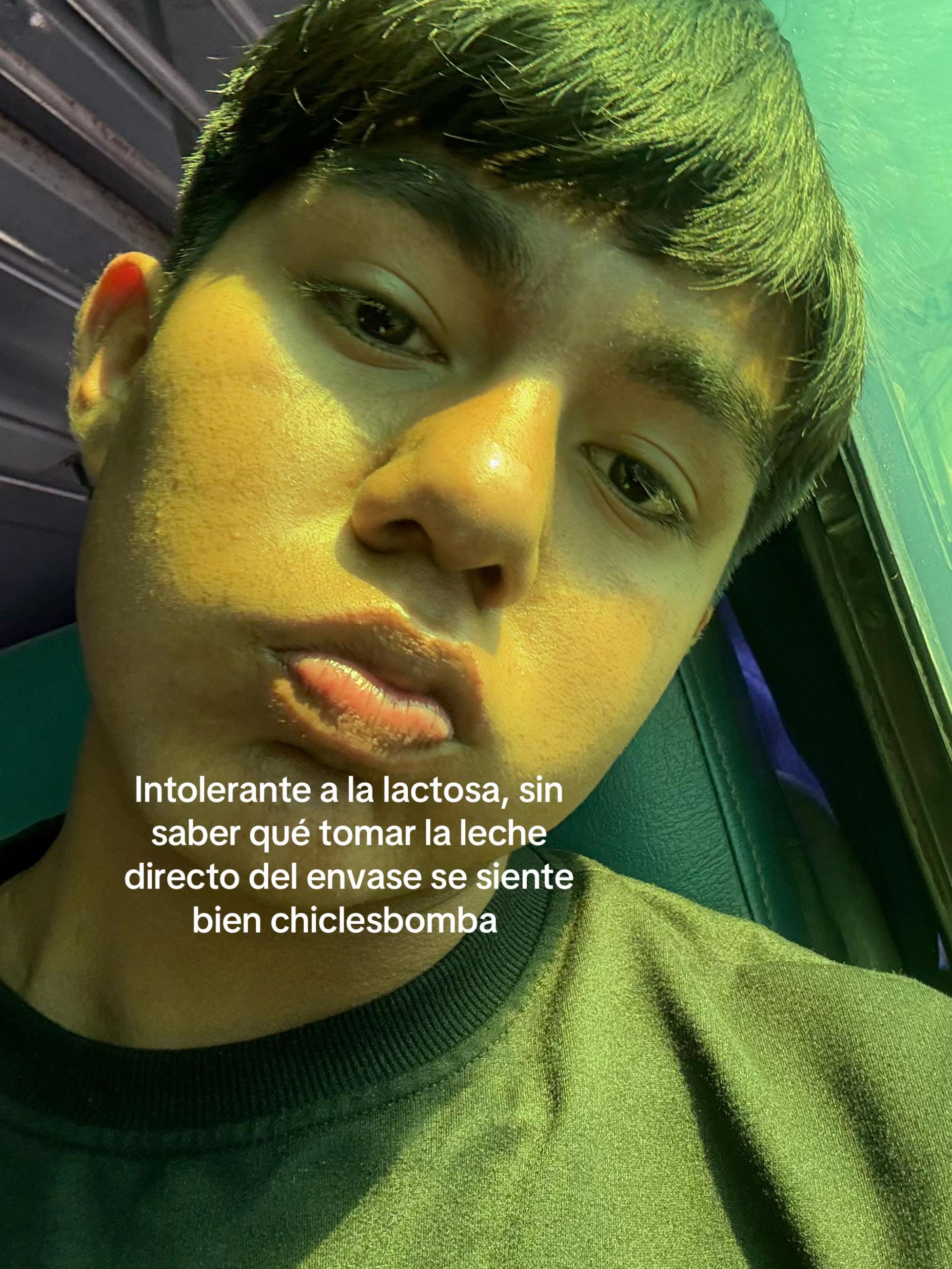 @SoyyyAlex