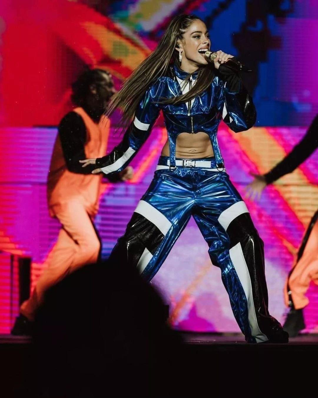 @♡ martina stoessel