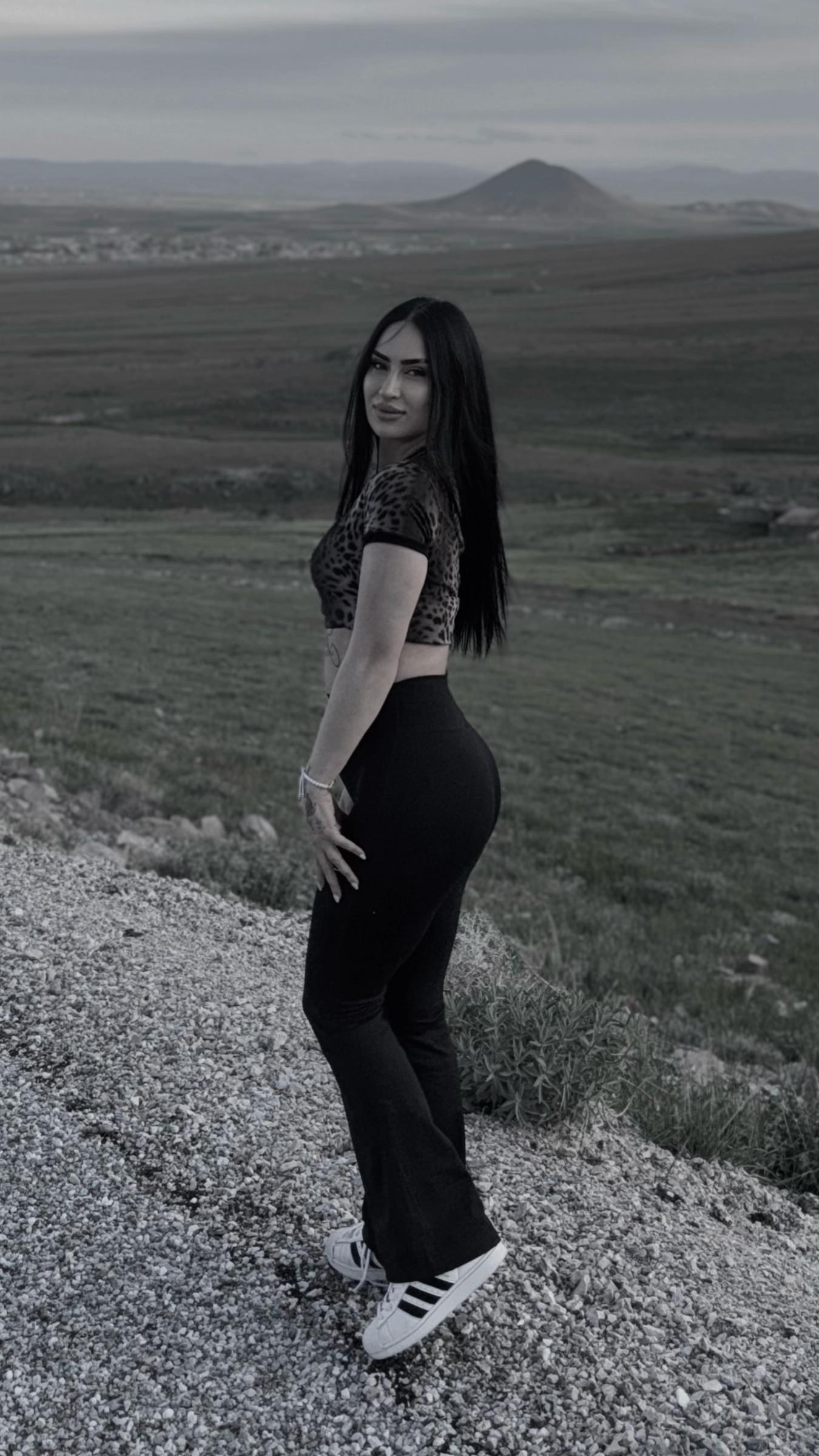 @E