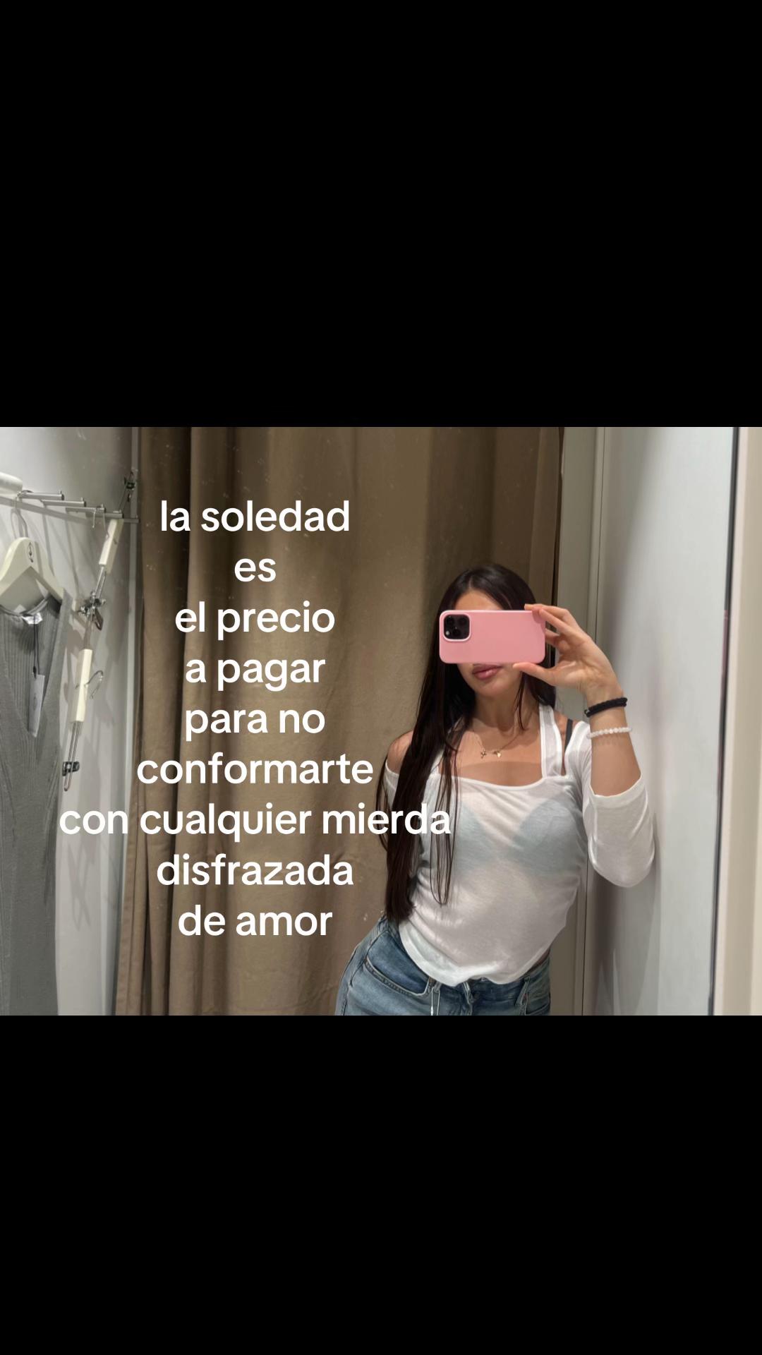 @Alba Quiñones