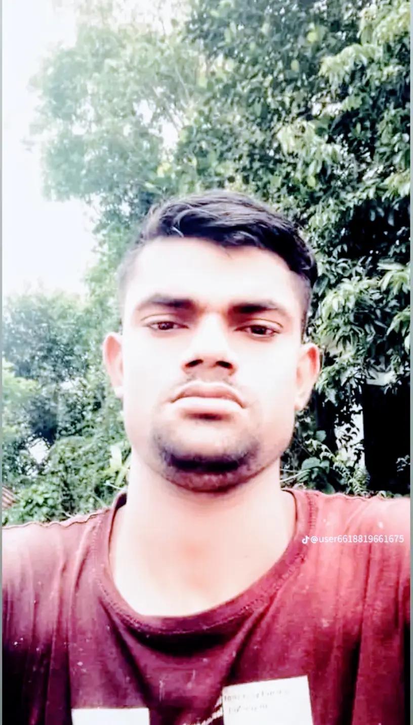 @দুইটি প্রবাস একা আছি সিঙ্গেল