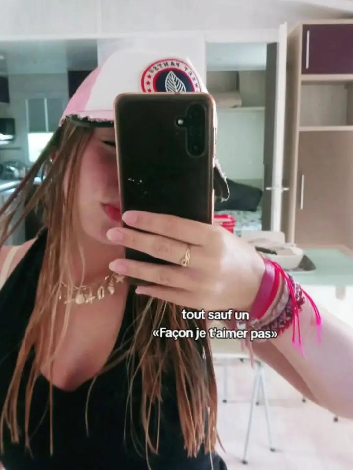 @🌺𝑐𝑙𝑎𝑟𝑎🌺