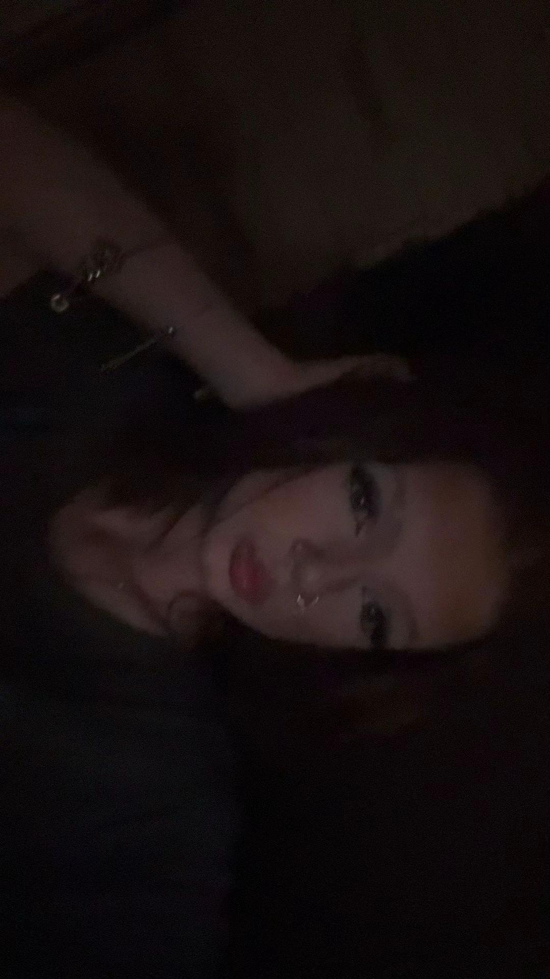 @sophia🍸🦢