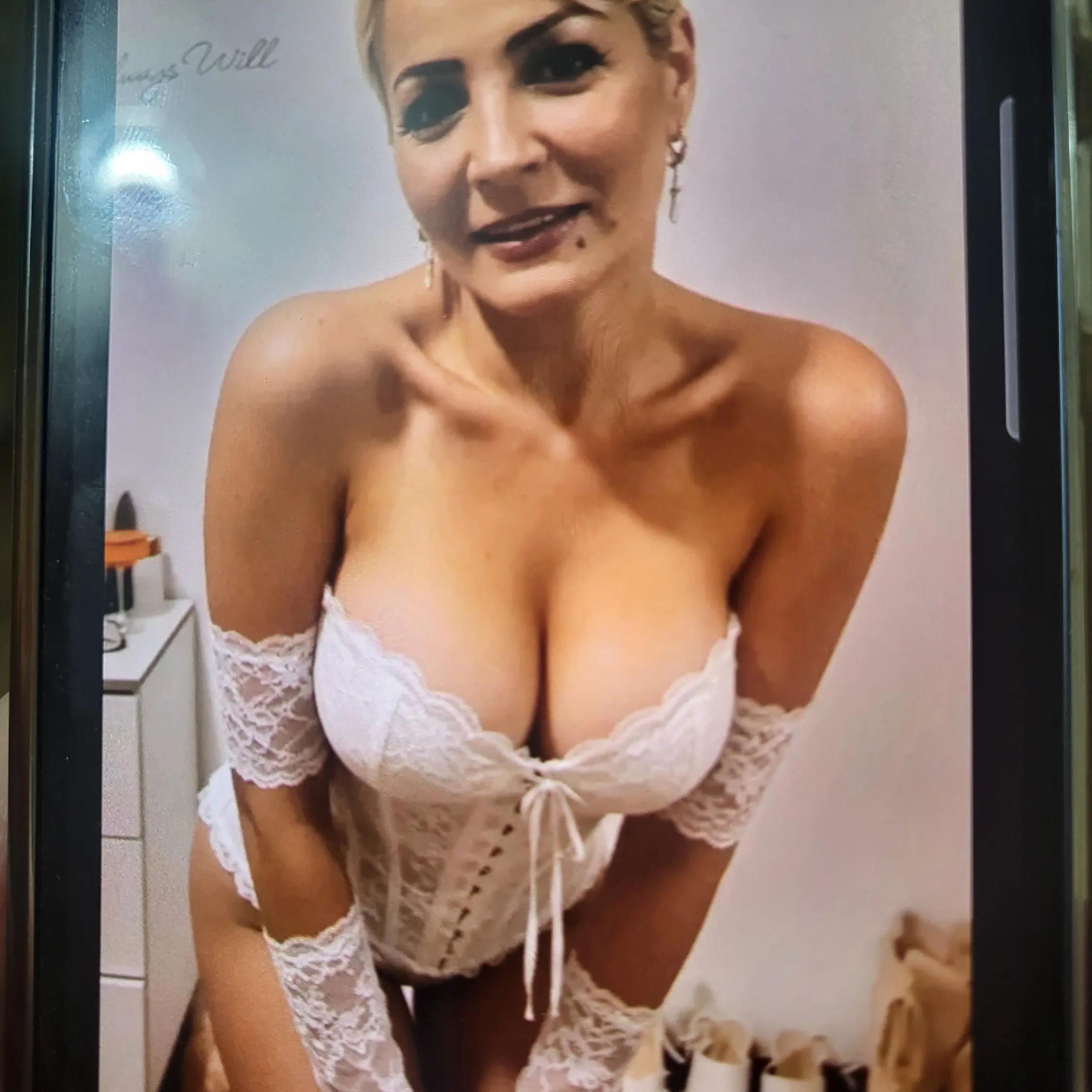 @Madonna Danseaza pentru voi