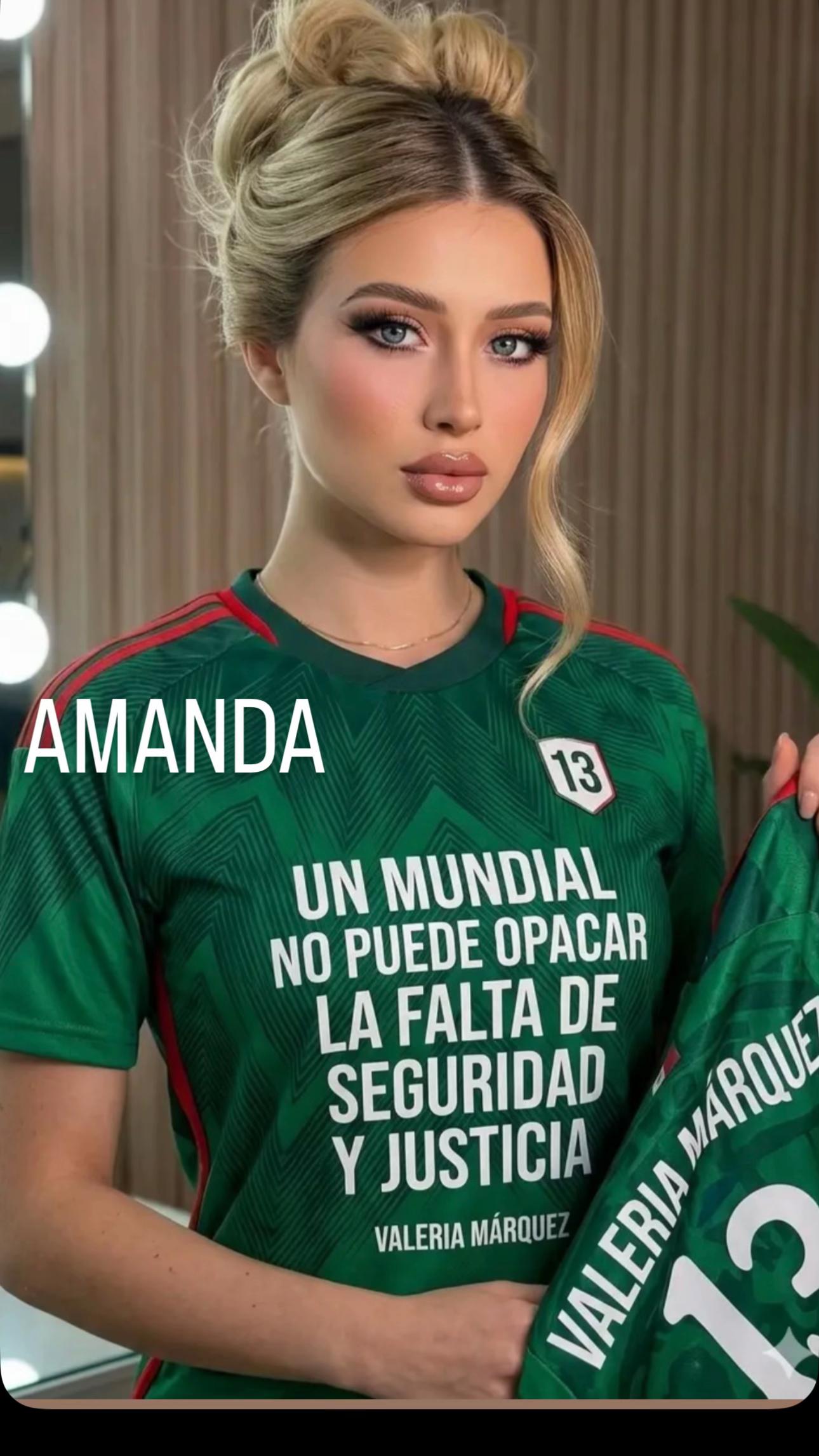 @AmandaAmanda75