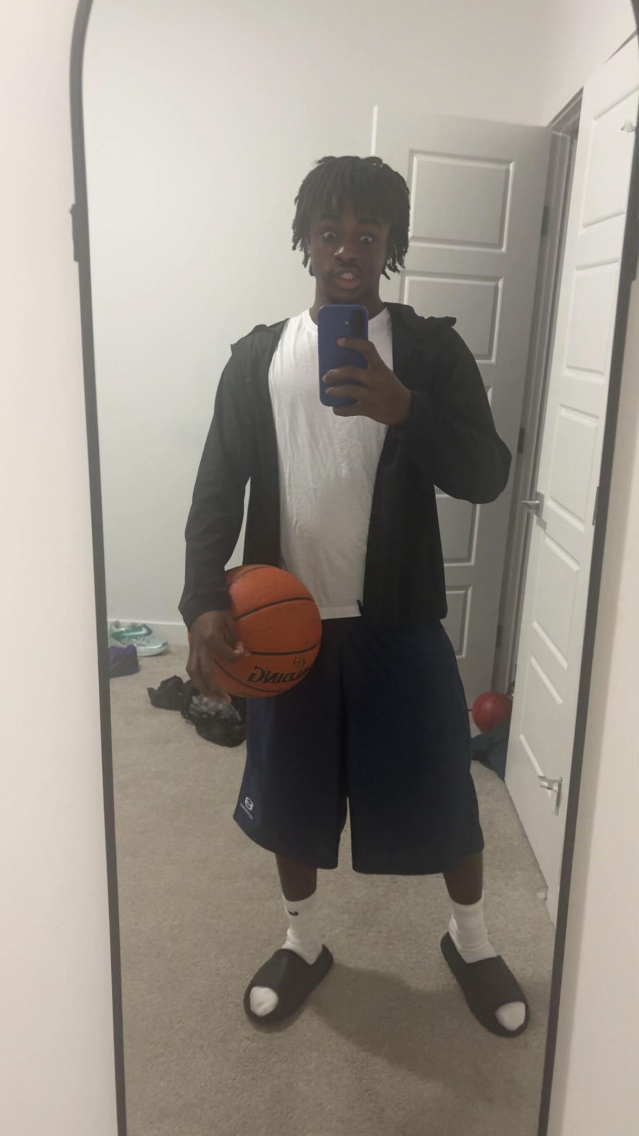 @darathegoat0