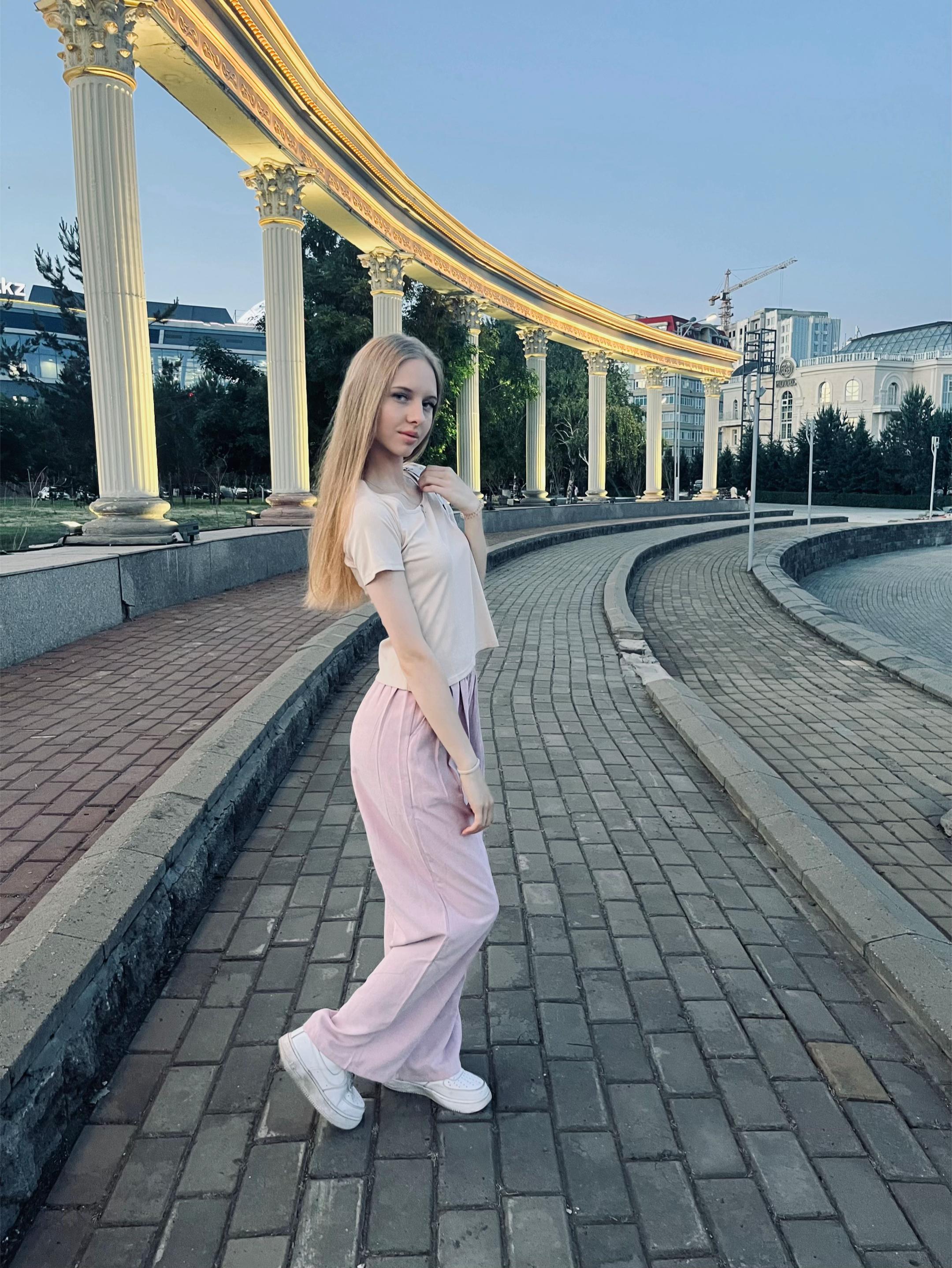 @алиса