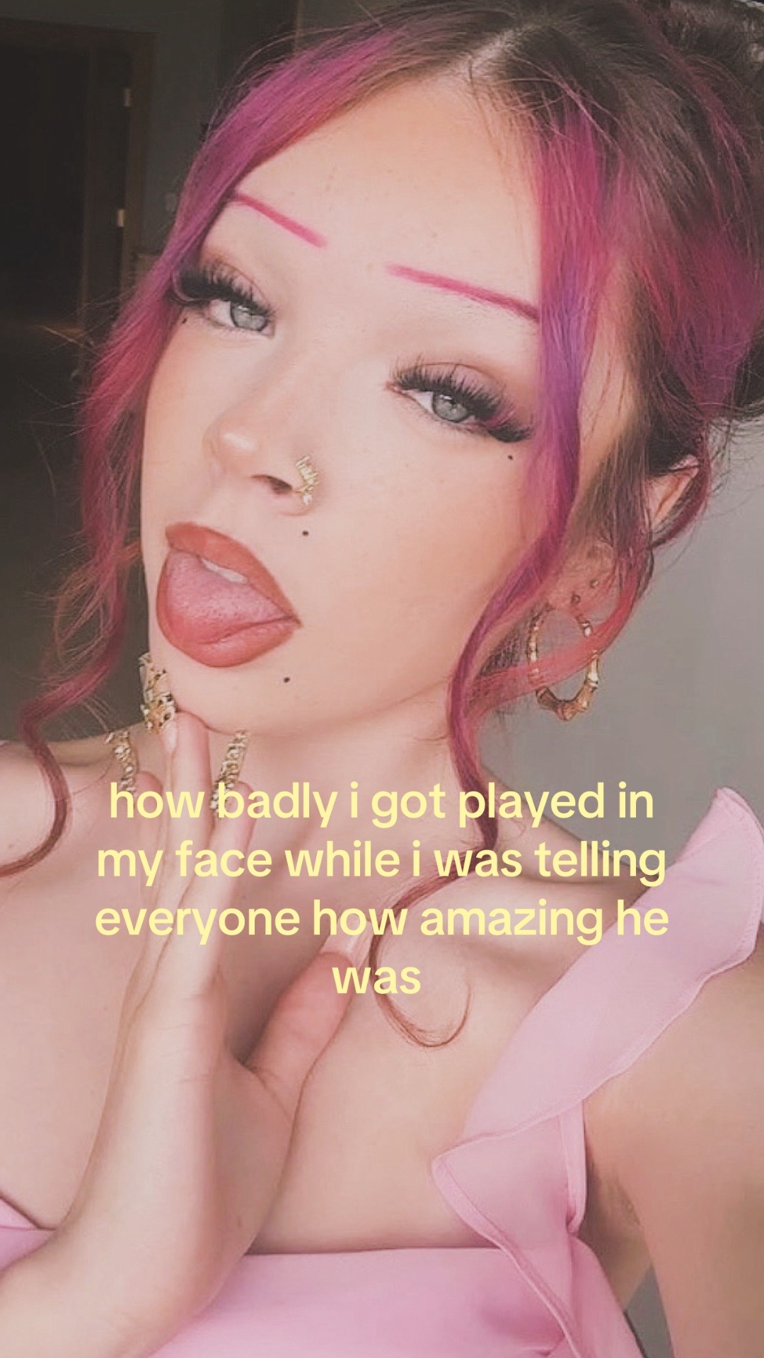 @ᥫ᭡.