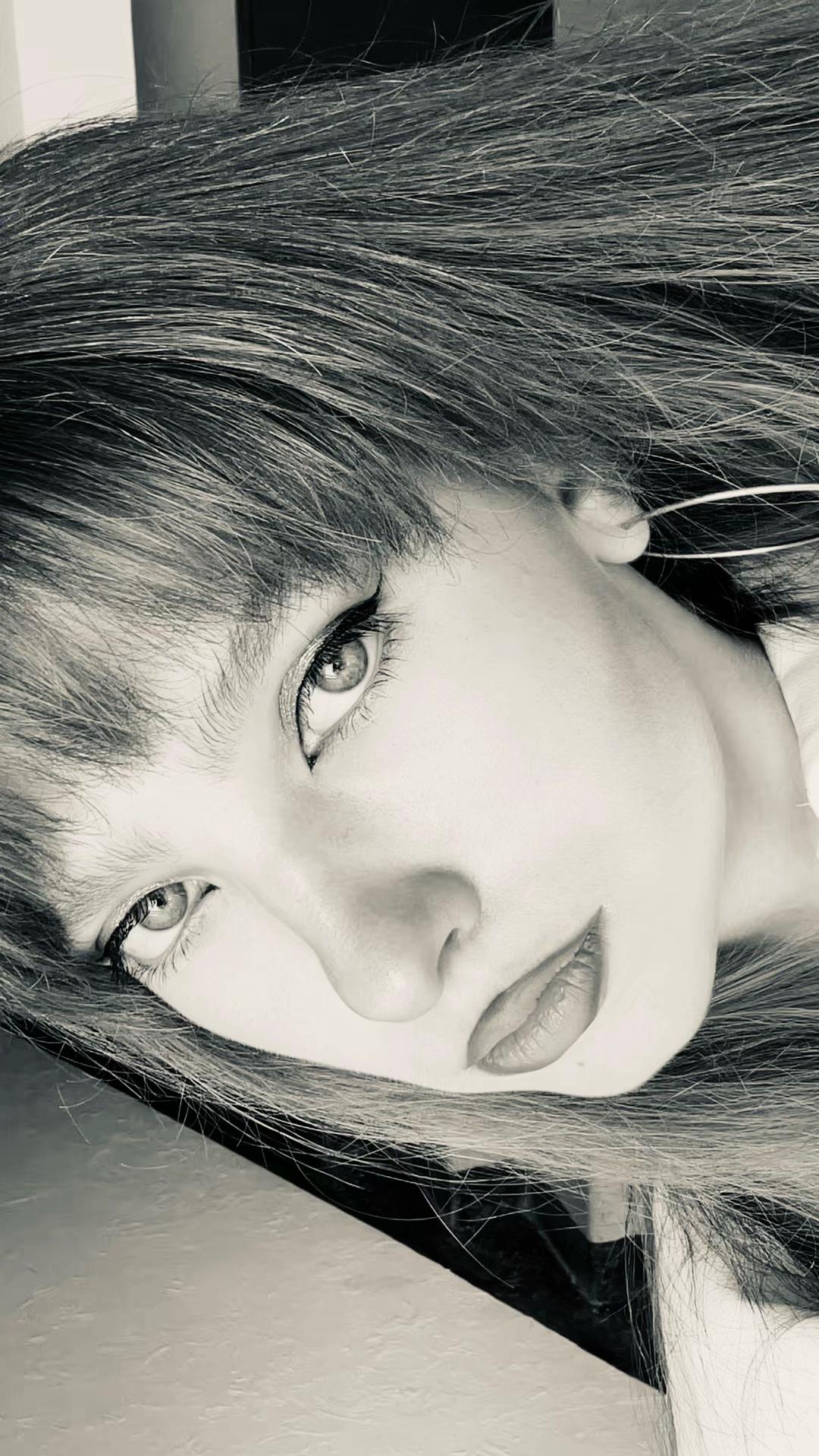 @Дара