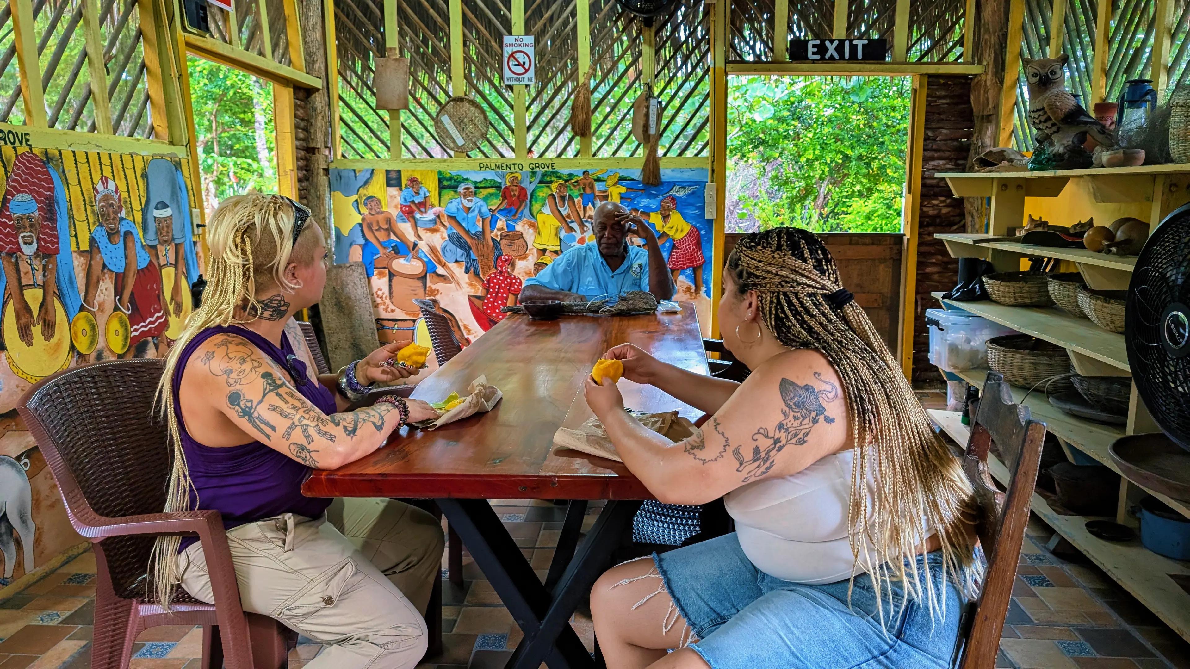 @Palmento Grove Belize