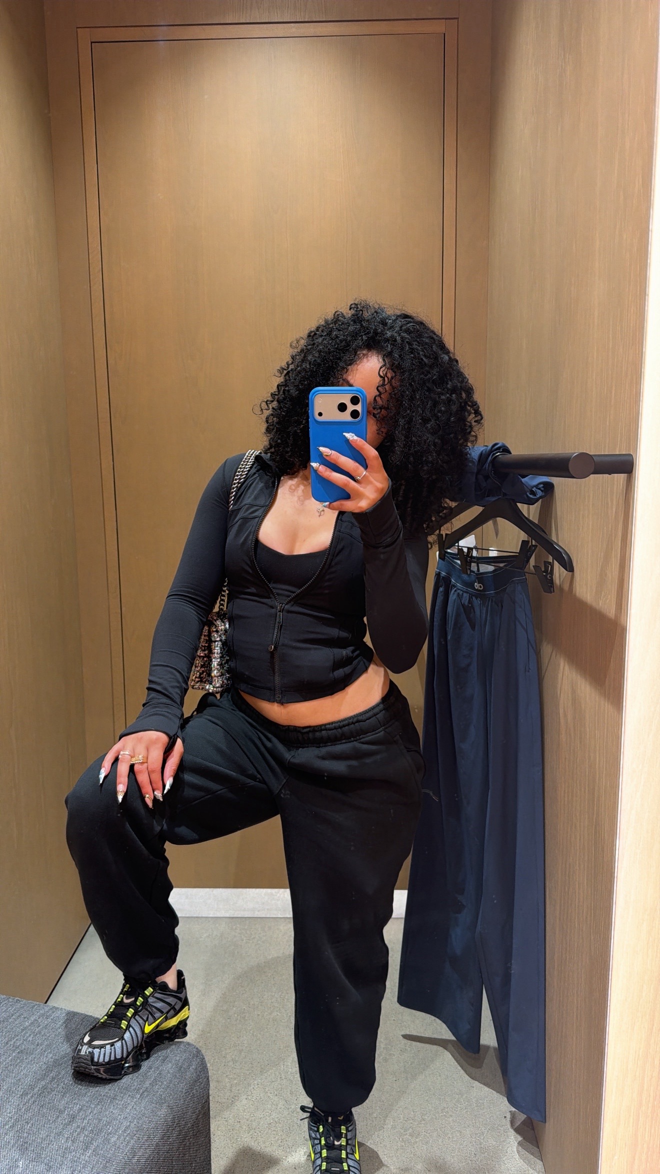 @xo.la.la