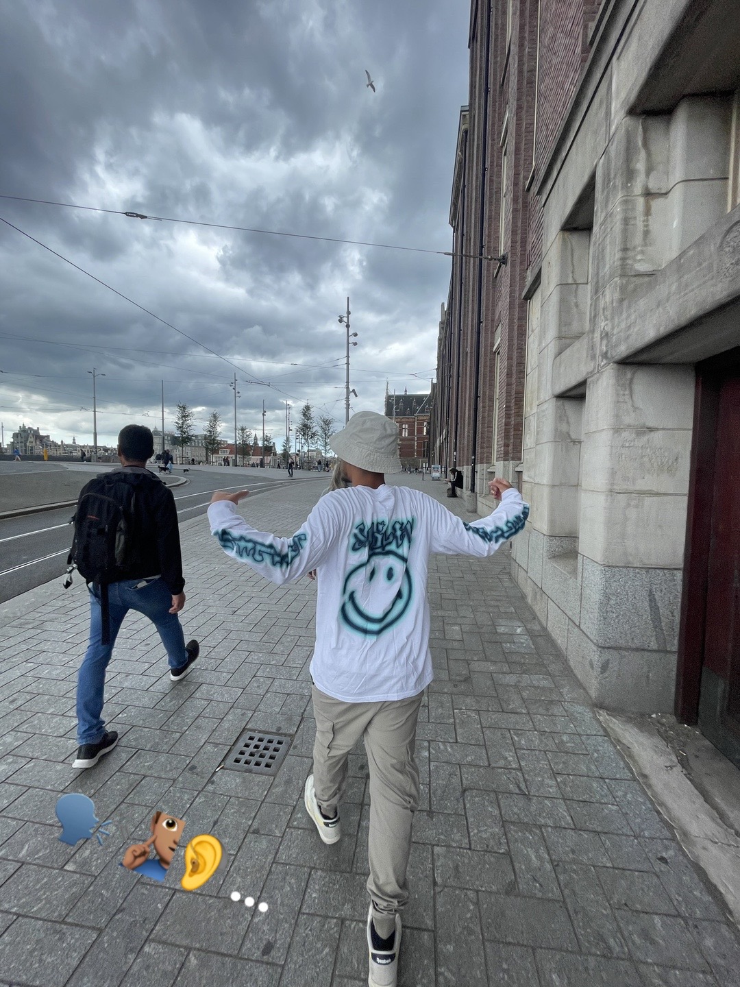@ElTole