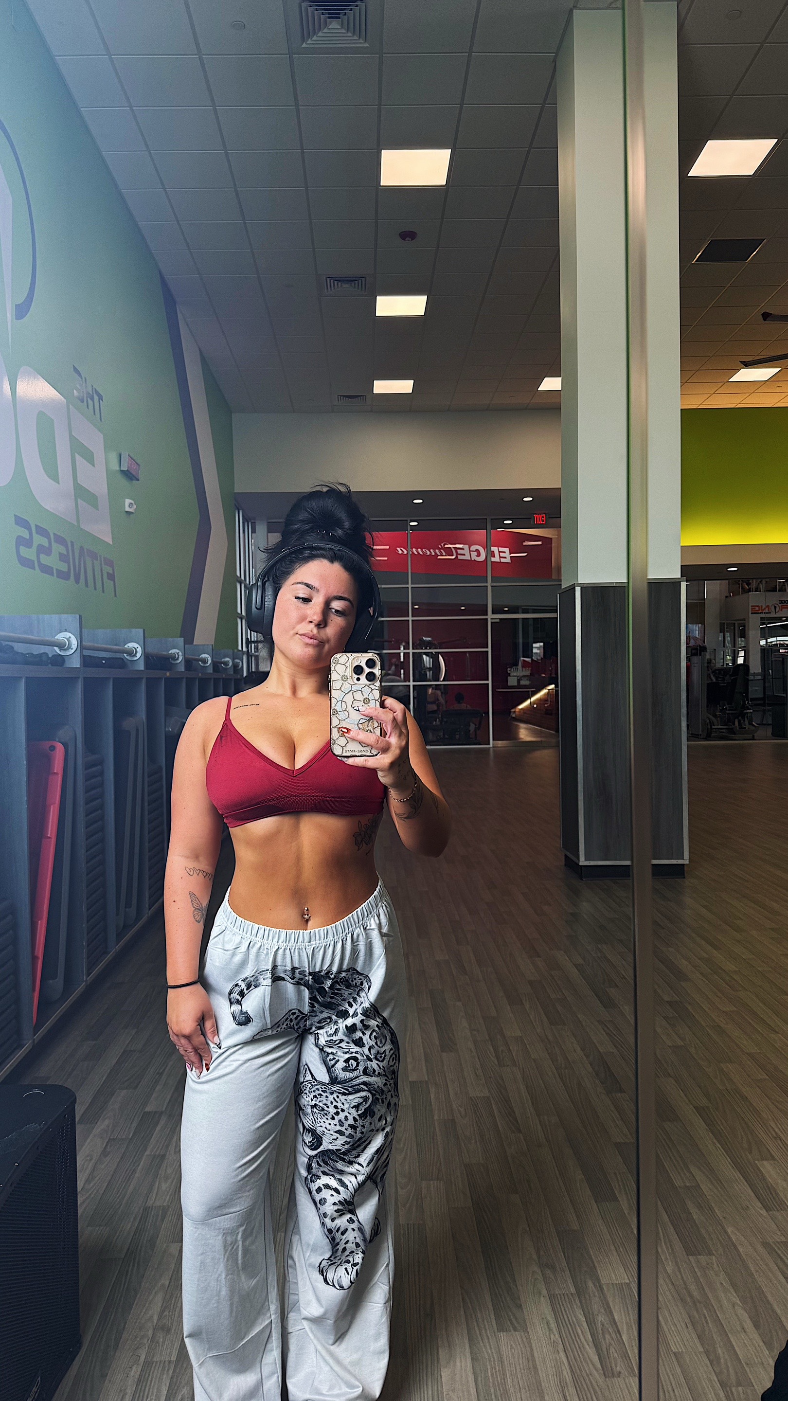 @bella