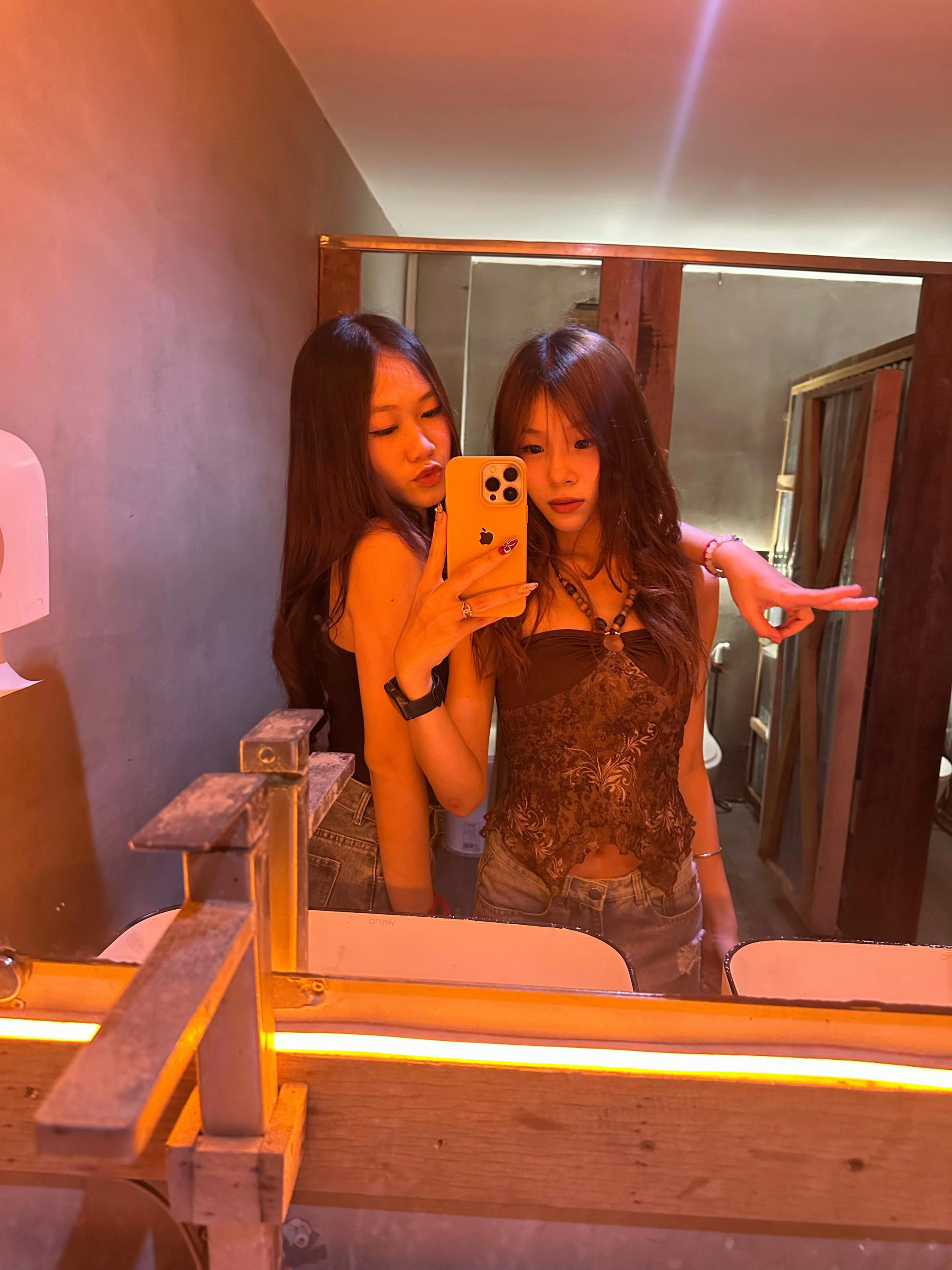 @Lynaa
