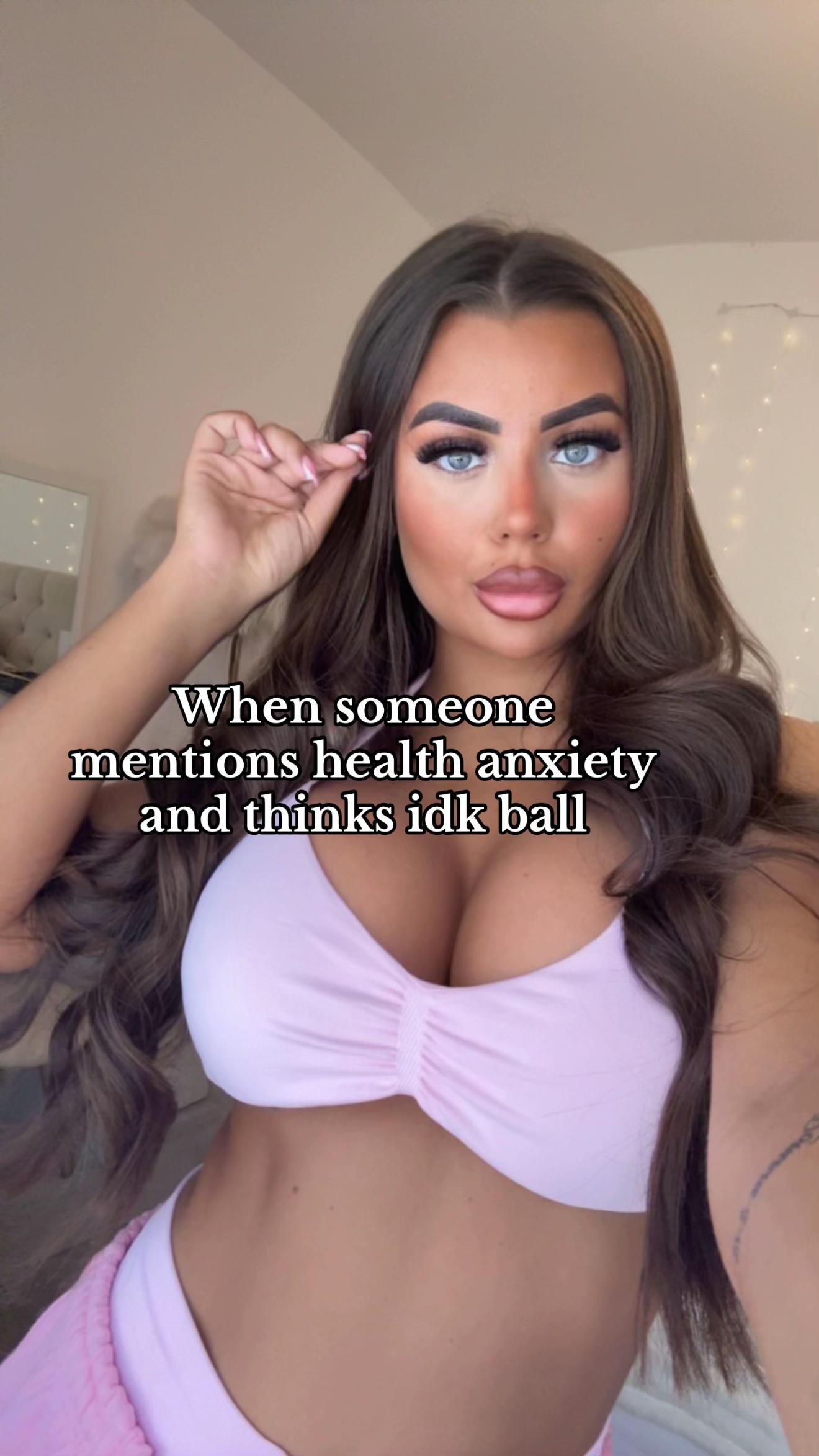 @elliethorpex0