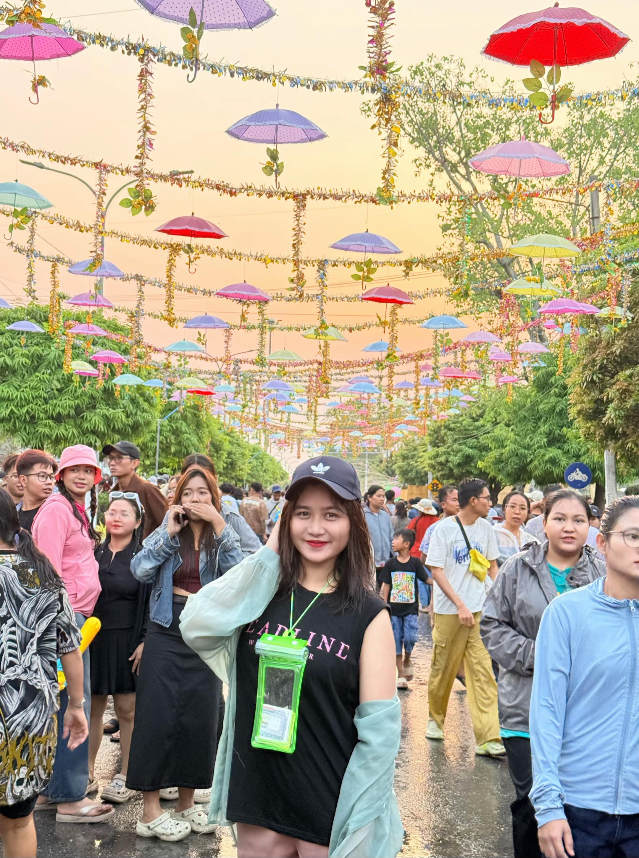 @Hnin Lae 🍁