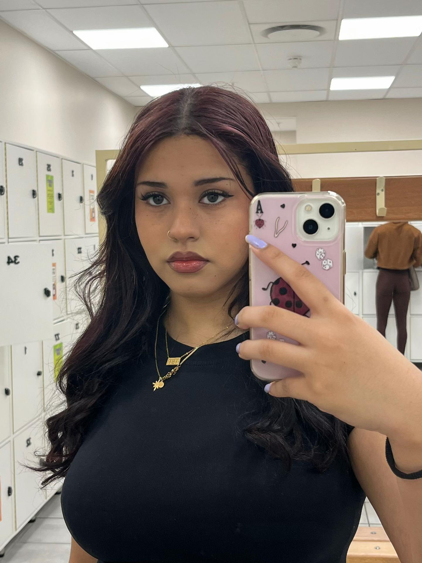@Gia 🍒