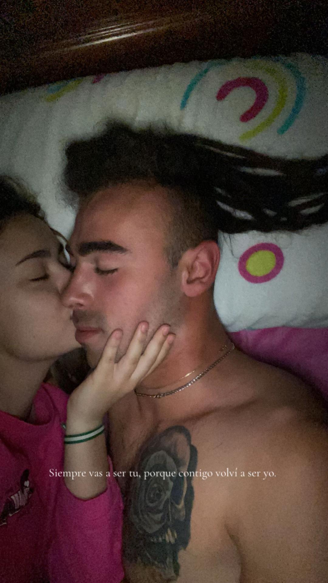 @🤎